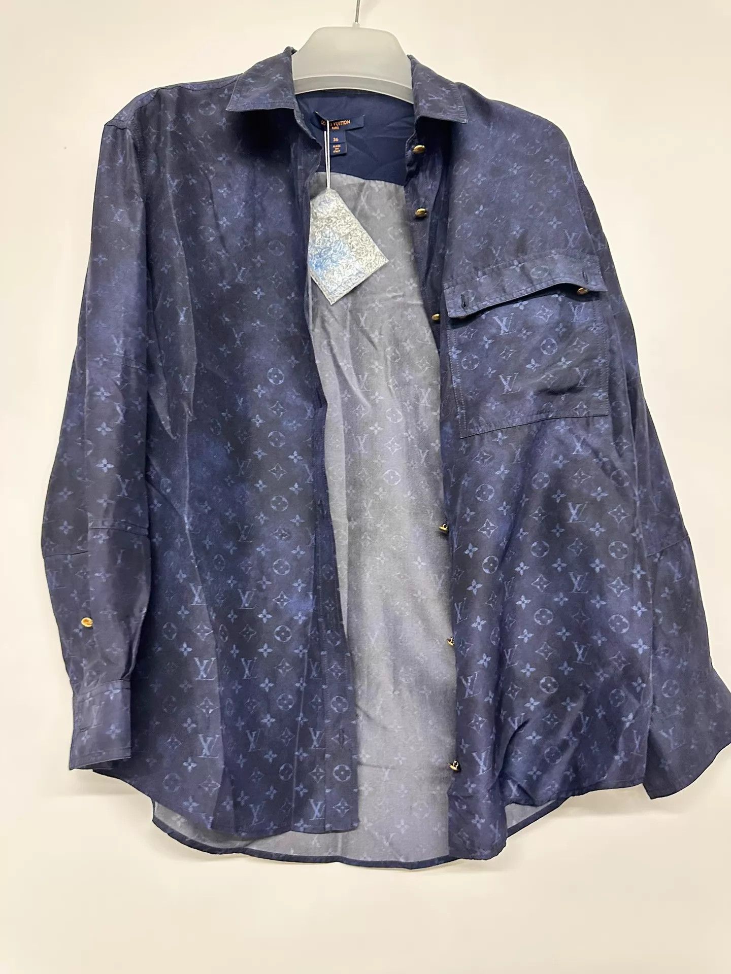 Louis Vuitton Louis Vuitton All Over Print Shirt 36 Size XS / US 0-2 / IT 36-38 - 1 Thumbnail