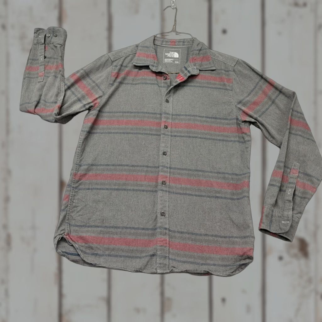 The North Face The North Face Mens Medium Gray Striped Approach Long Sleeve Flannel Shirt Button-Up Pockets Embroidered Mens Size US M / EU 48-50 / 2 - 1 Thumbnail
