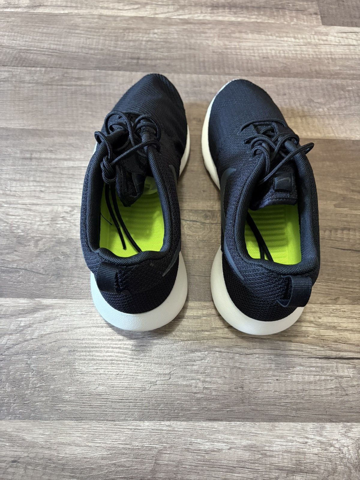 Nike Nike Roshe One Size US 10 / EU 43 - 4 Thumbnail