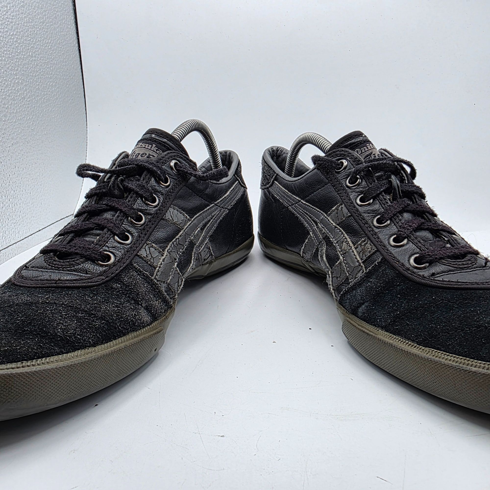 Onitsuka Tiger Onitsuka Tiger Rotation 77 Mens Size 10 Black Sneaker Shoes Size US 10 / EU 43 - 2 Thumbnail