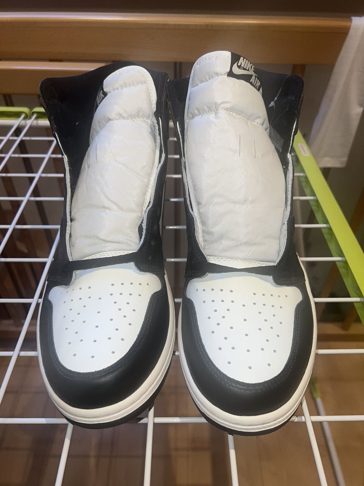 Jordan Brand × Nike Jordan 1 Dark Mocha High US 15 Size US 15 / EU 48 - 3 Thumbnail