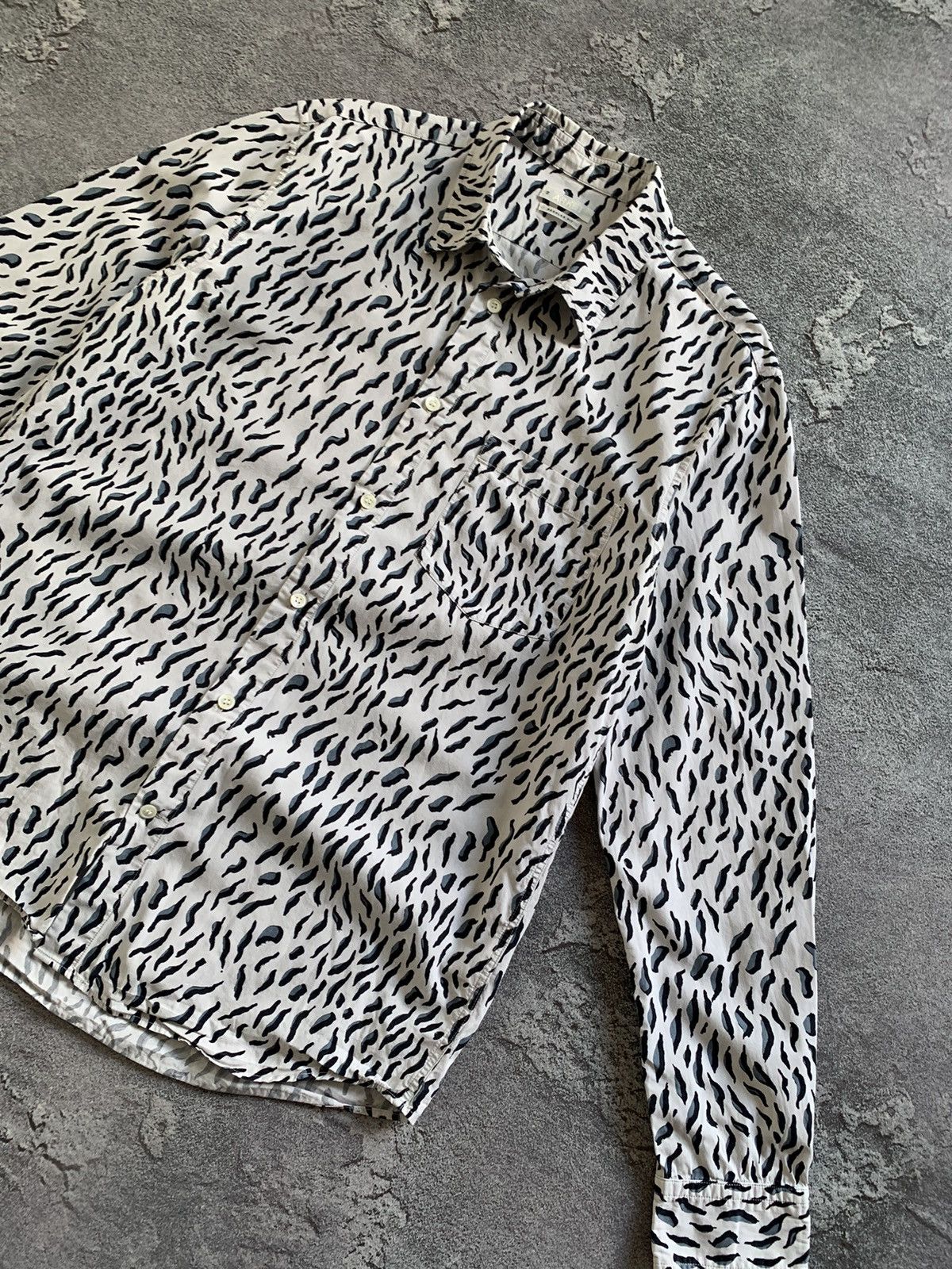 Arket Arket Leopard Print Button Up Men’s shirt size M Size US M / EU 48-50 / 2 - 5 Thumbnail
