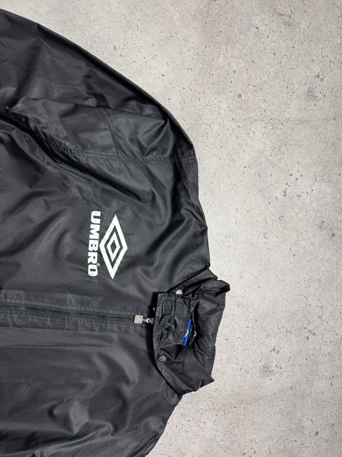 Umbro Umbro Black Big Logo Nylon Jacket Vintage 90’s Size US L / EU 52-54 / 3 - 4 Thumbnail