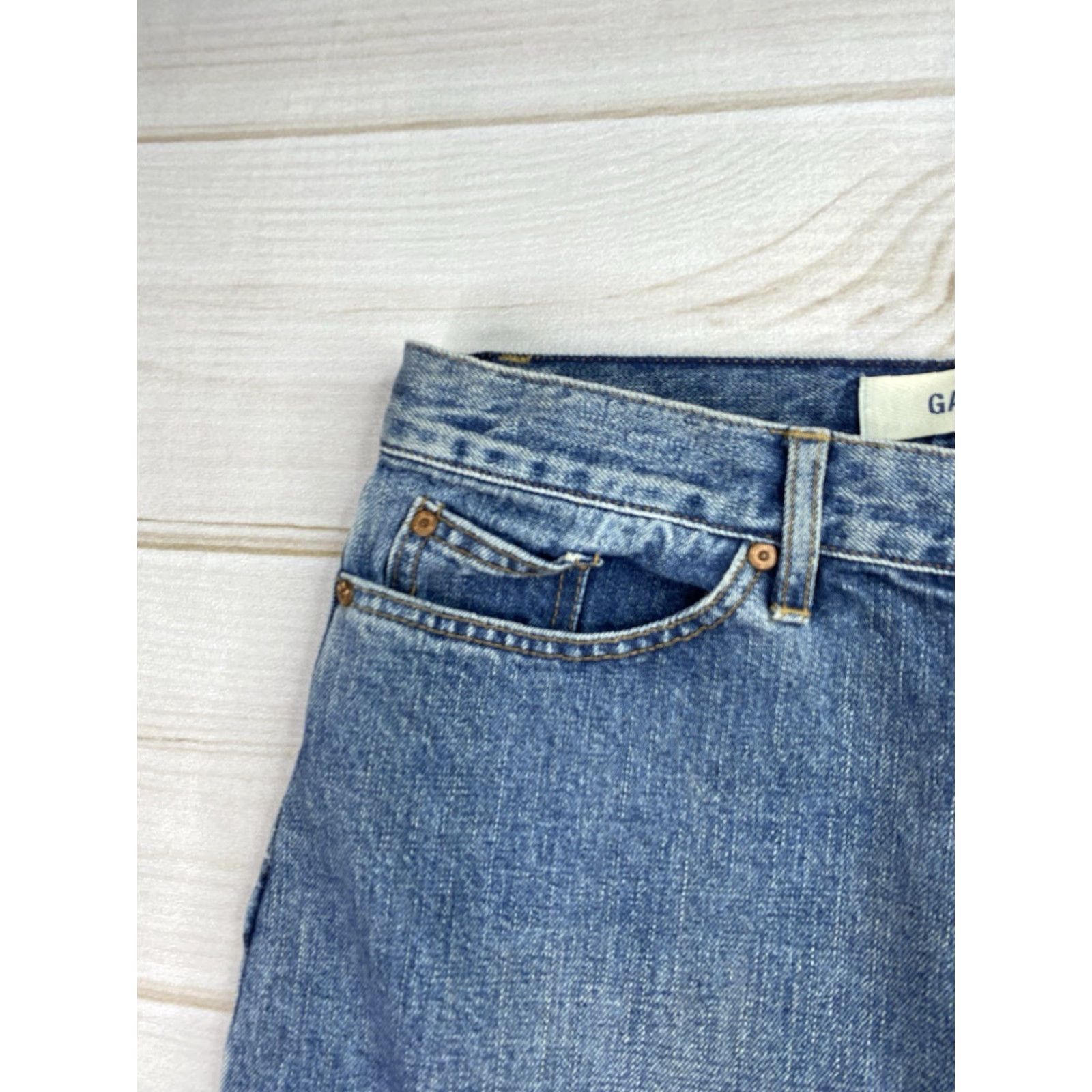 Gap Gap Jeans Long Denim Maxi Skirt Sz 10 Medium Wash Distressed Front Slit Retro Skirt Womens Size 10 Blue Cotton Denim Midi? Long Size 32" / US 10 / IT 46 - 2 Thumbnail