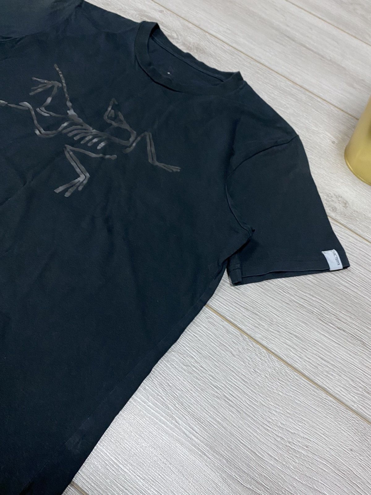 Arc'teryx Arcteryx vintage shimmering big bird logo t-shirt Size US M / EU 48-50 / 2 - 2 Thumbnail