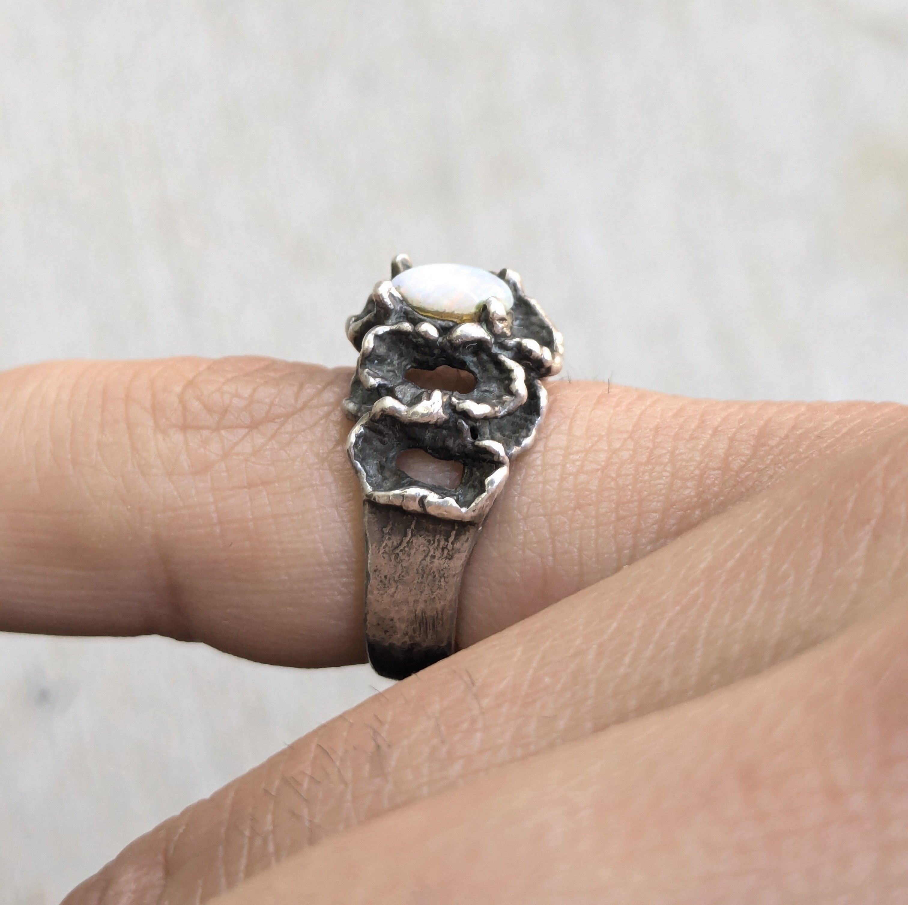 Jewelry × Vintage Vintage Sterling Silver Ring Opal Band Oval 5.75 Brutalist Size ONE SIZE - 11 Thumbnail