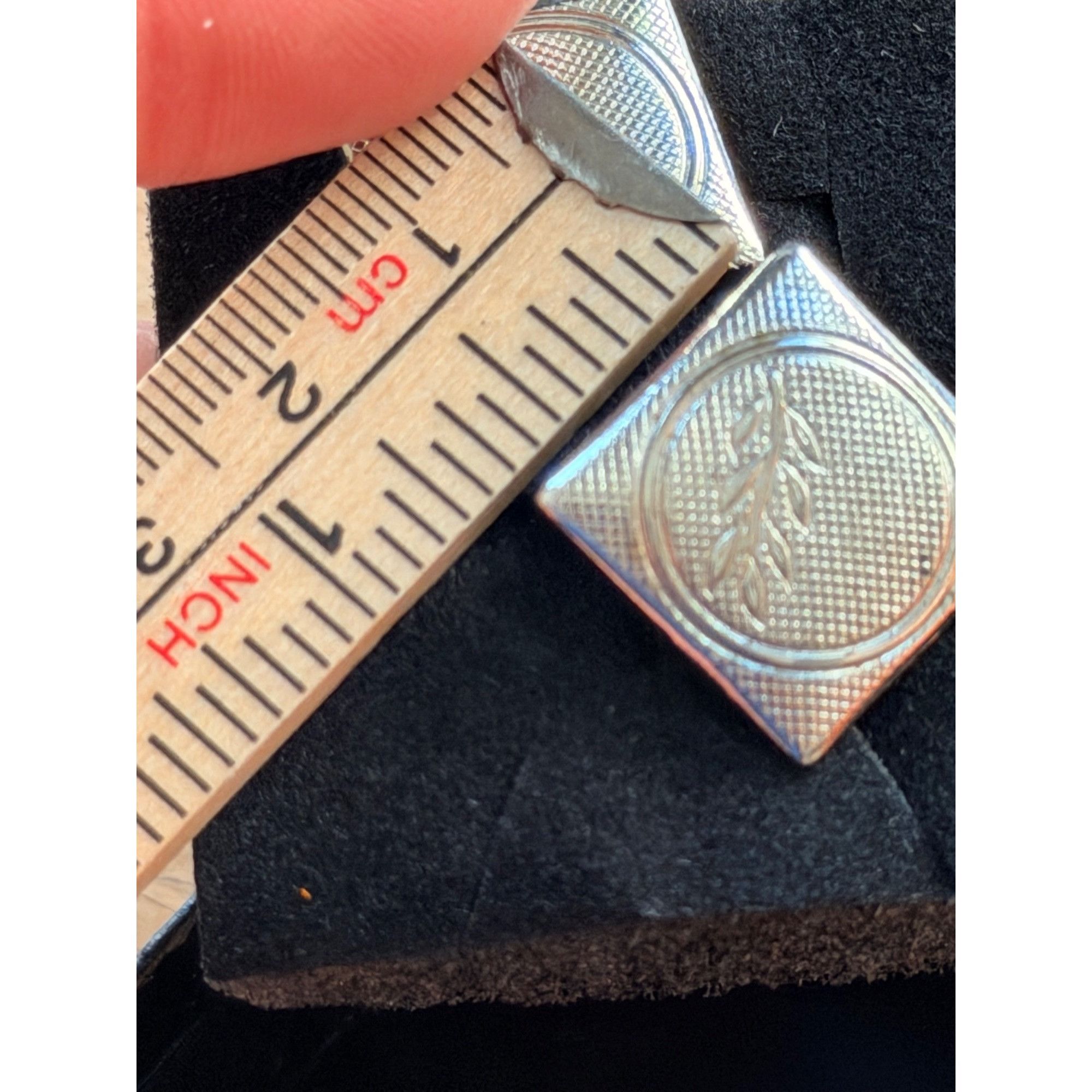 Other Vintage Silver-Toned Square Cufflinks With Engraved Leaf Des Size 36S - 3 Thumbnail