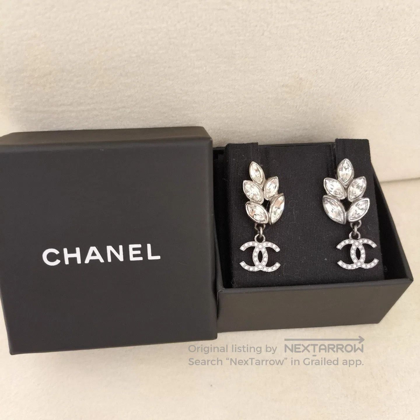 Chanel Chanel 22k Wheat Crystal Double C Earrings. Size ONE SIZE - 4 Thumbnail