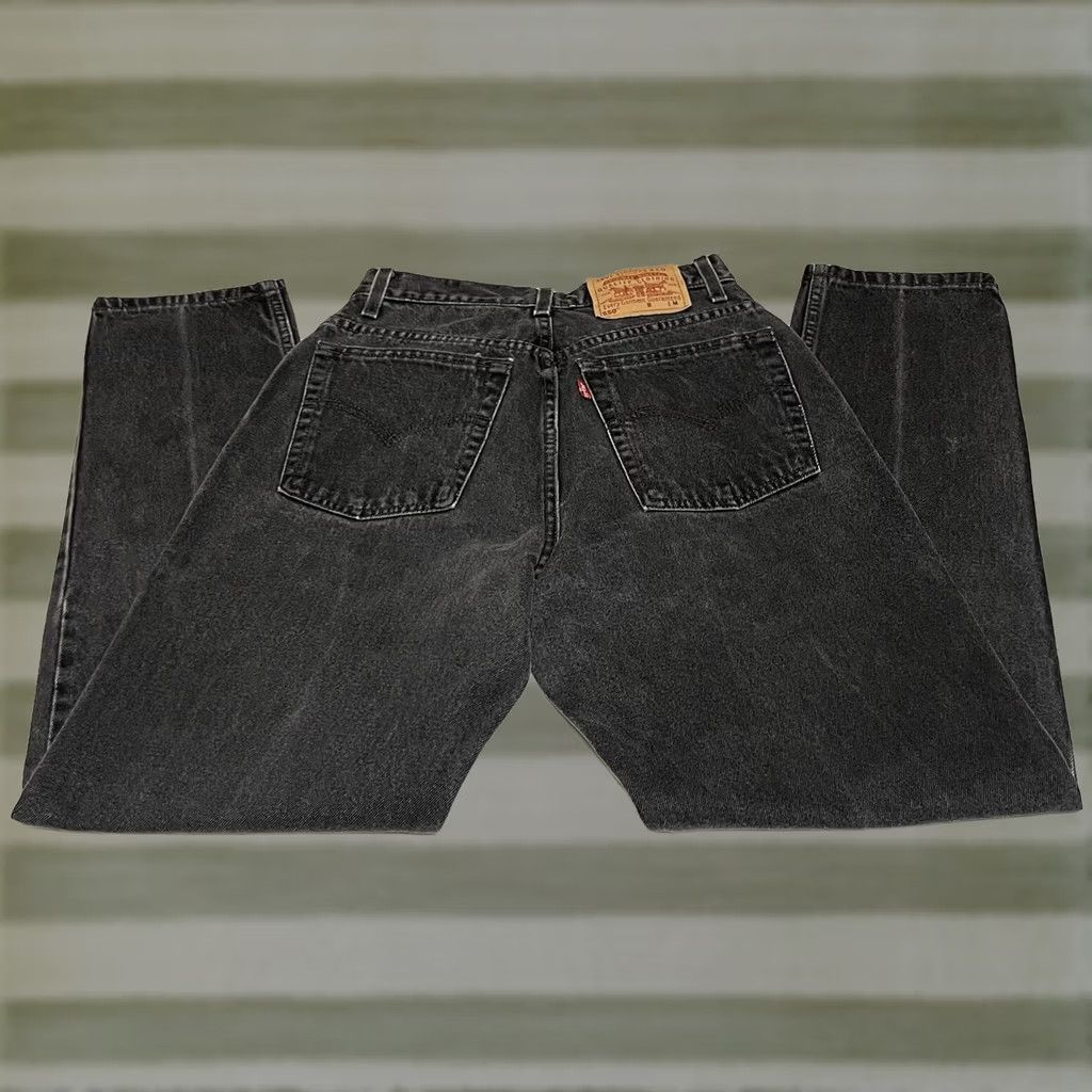 Levi's VINTAGE Levi's 550 Jeans Women 8 Black Relaxed Tapered 27x30.5 5-Pocket Denim 90s Mens Girls Womens Size 30" / US 8 / IT 44 - 1 Thumbnail