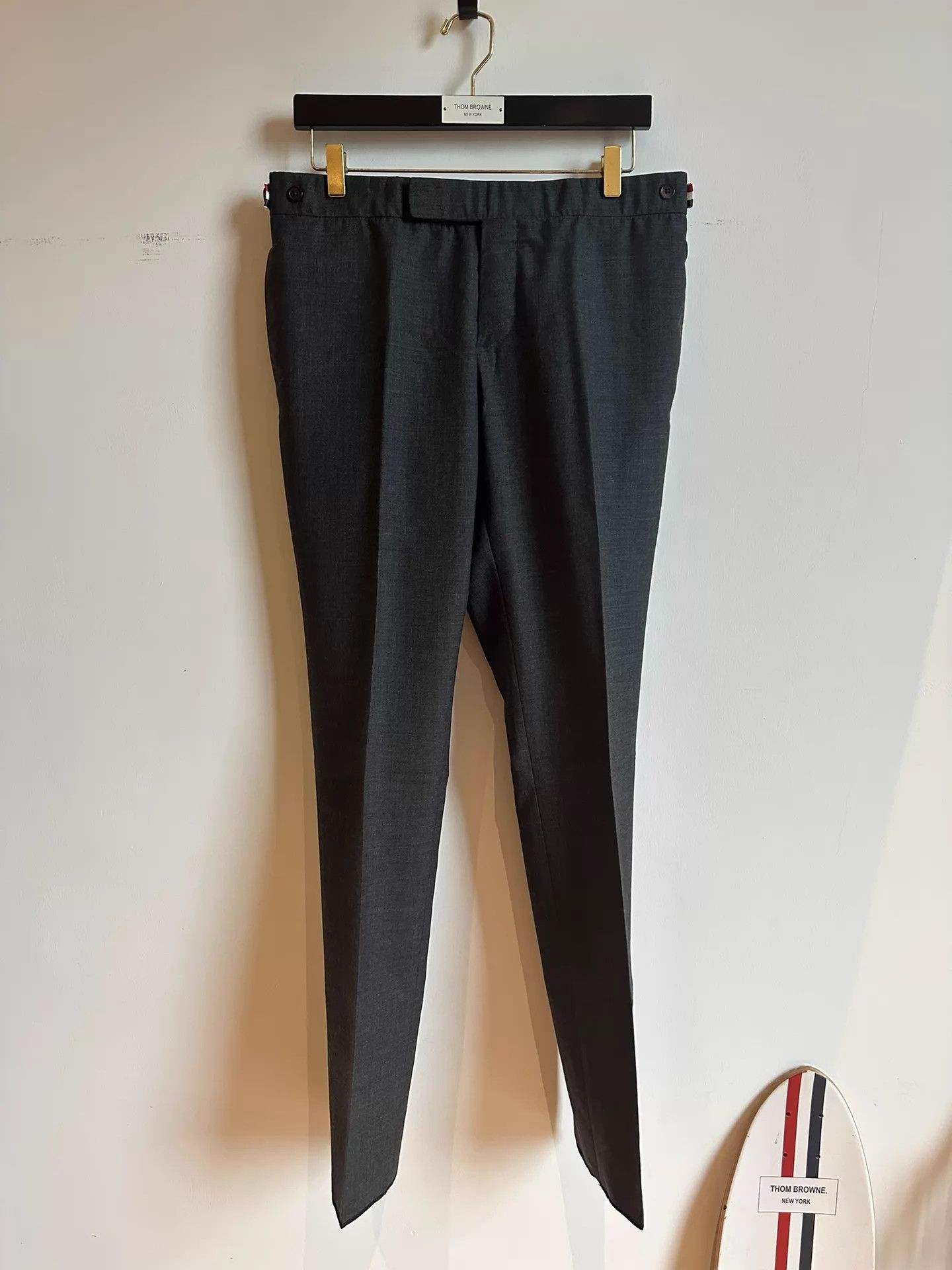 Thom Browne Thom Browne Charcoal Wool Slim Low-Rise Trousers Size 2 Size US 32 / EU 48 - 1 Thumbnail