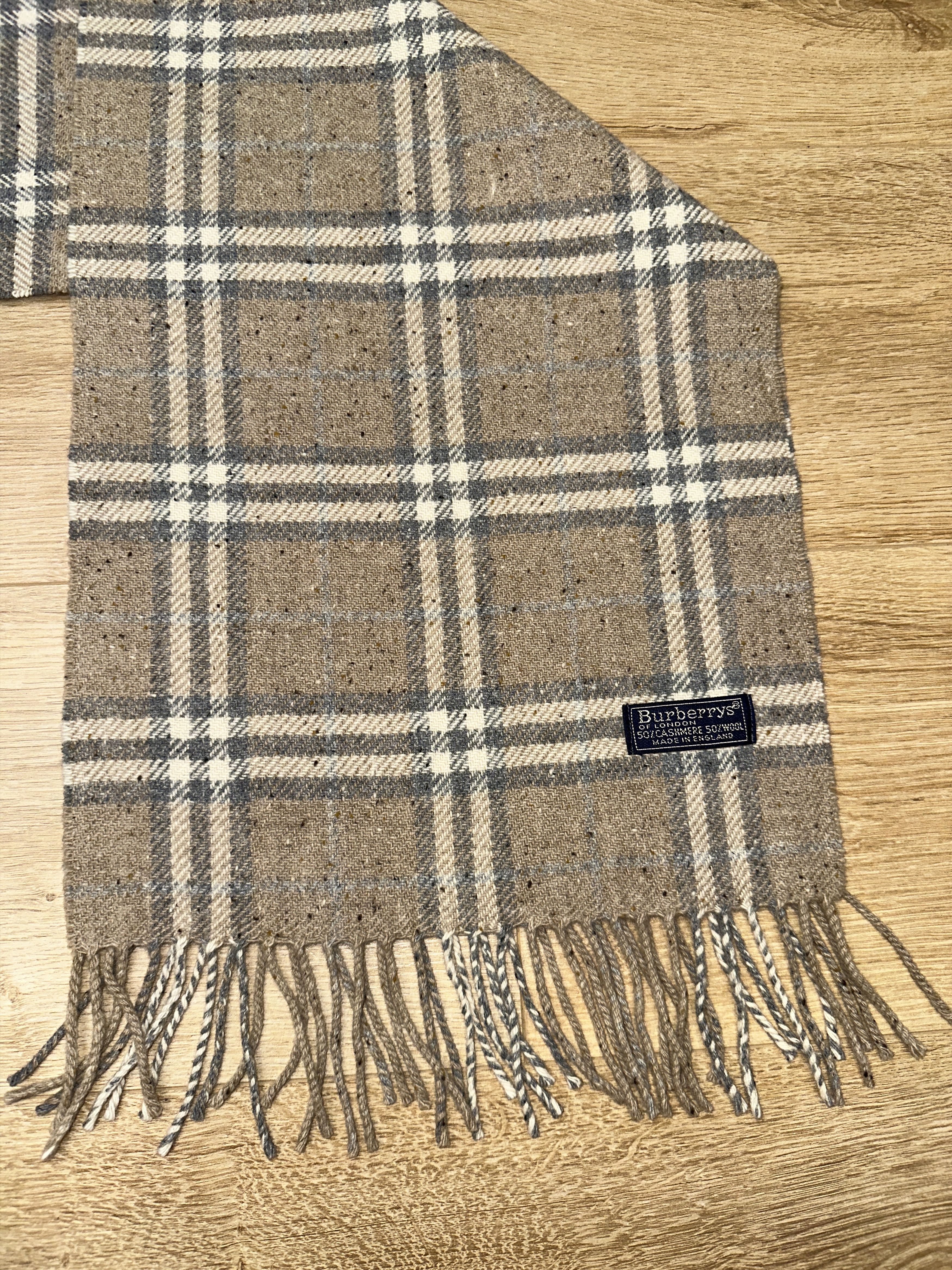 Burberry Burberrys Speckled Check Cashmere Wool Fringe Scarf 150 x 30 Size ONE SIZE - 7 Thumbnail