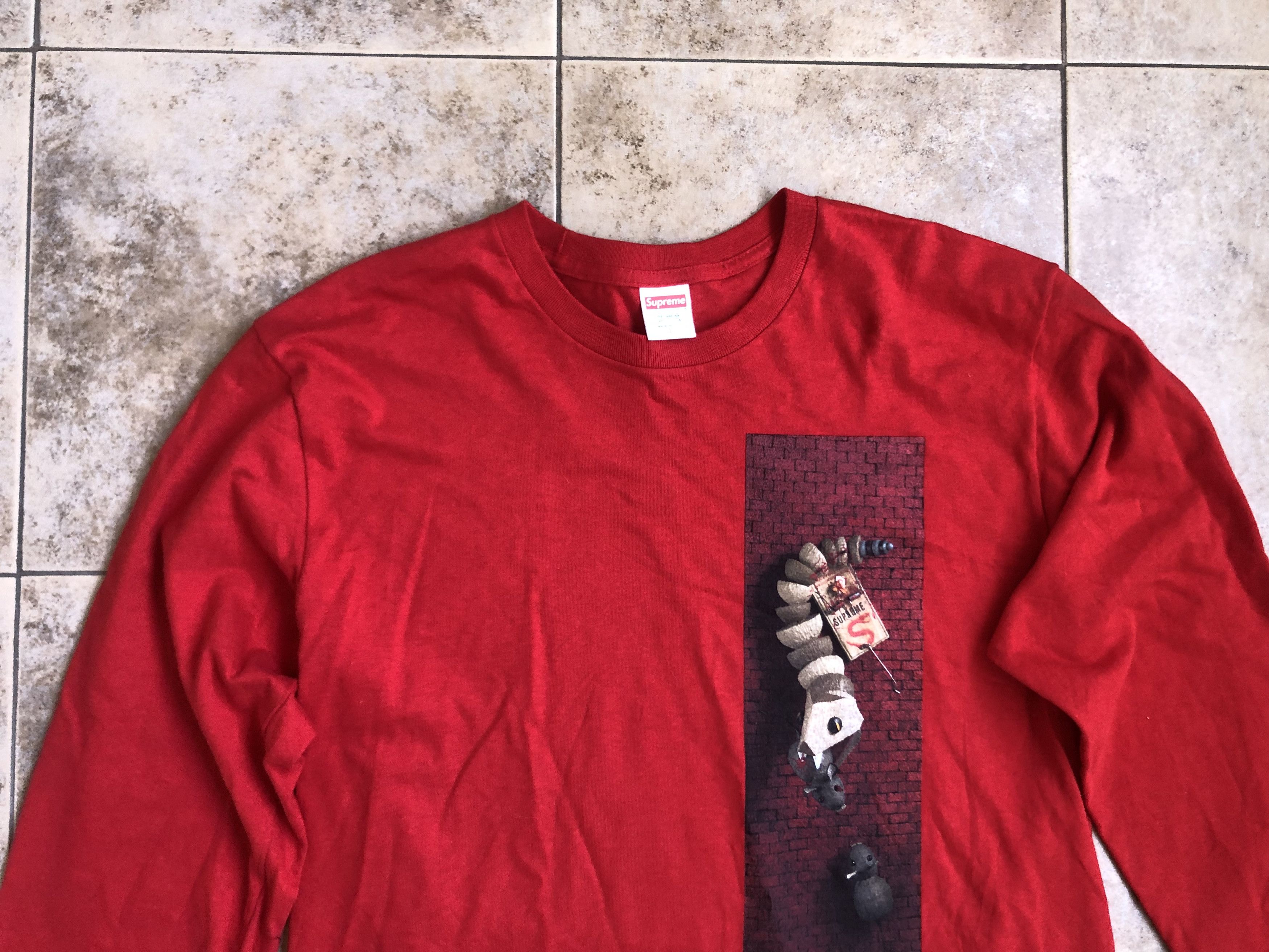 Supreme Supreme Mike Hill Snake Trap Long Sleeve Tee Red Size L Size US L / EU 52-54 / 3 - 3 Thumbnail