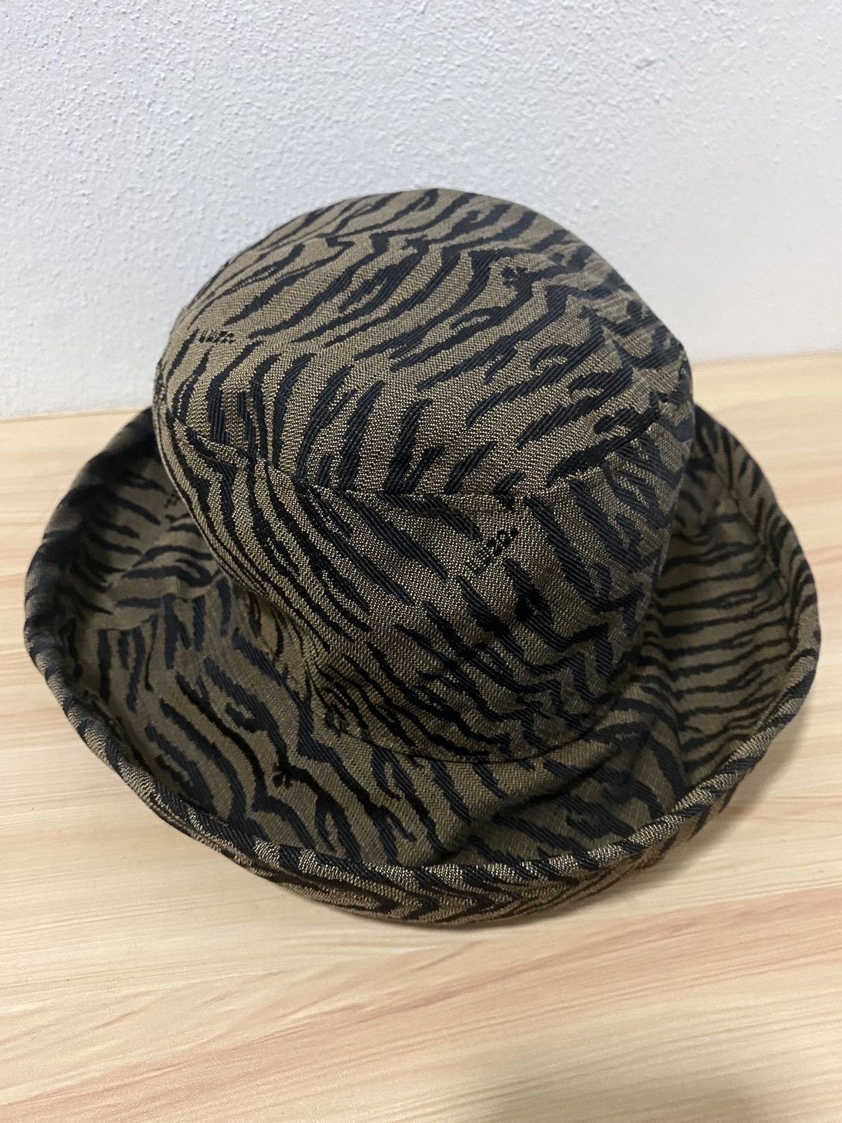 Fendi Vintage Fendi Zebra Stripes Bucket Hat Size ONE SIZE - 3 Thumbnail