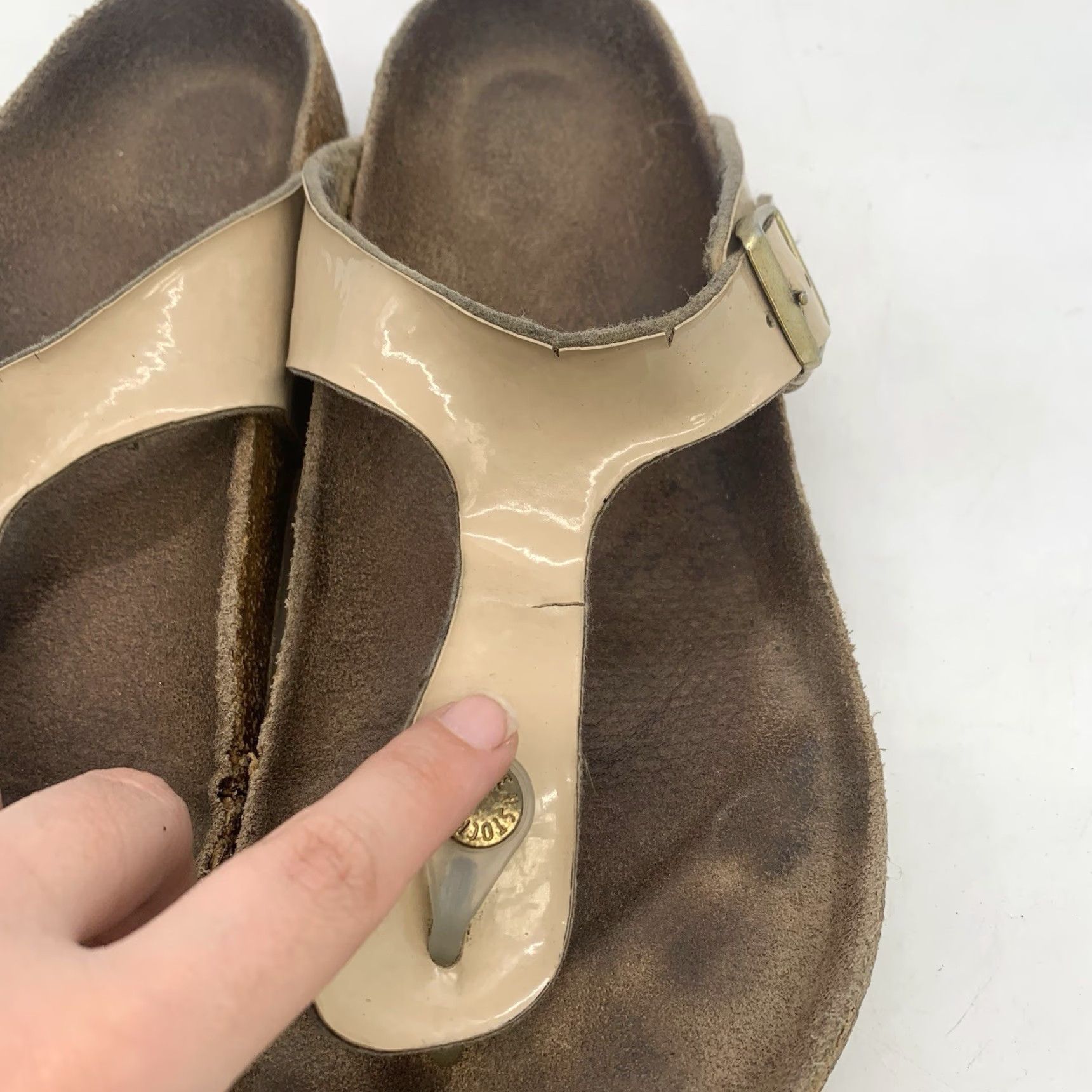 Birkenstock Birkenstock Gizeh Sandals Women’s 9 EU 40 Beige Flip Flops Thong Comfort Adjustable Strap Size US 9 / IT 39 - 4 Thumbnail