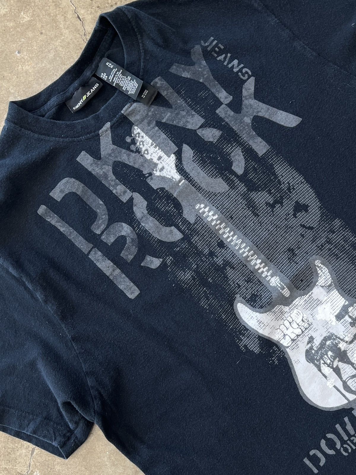 DKNY × Vintage Vintage DKNY Rock Guitar Affliction Style Y2k Tee XL Size US XL / EU 56 / 4 - 1 Thumbnail
