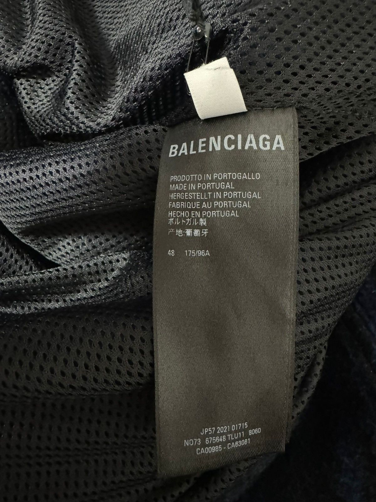 Balenciaga FW21 *rare* Vintage Check Wool Tracksuit Sporty B Size US M / EU 48-50 / 2 - 19 Thumbnail