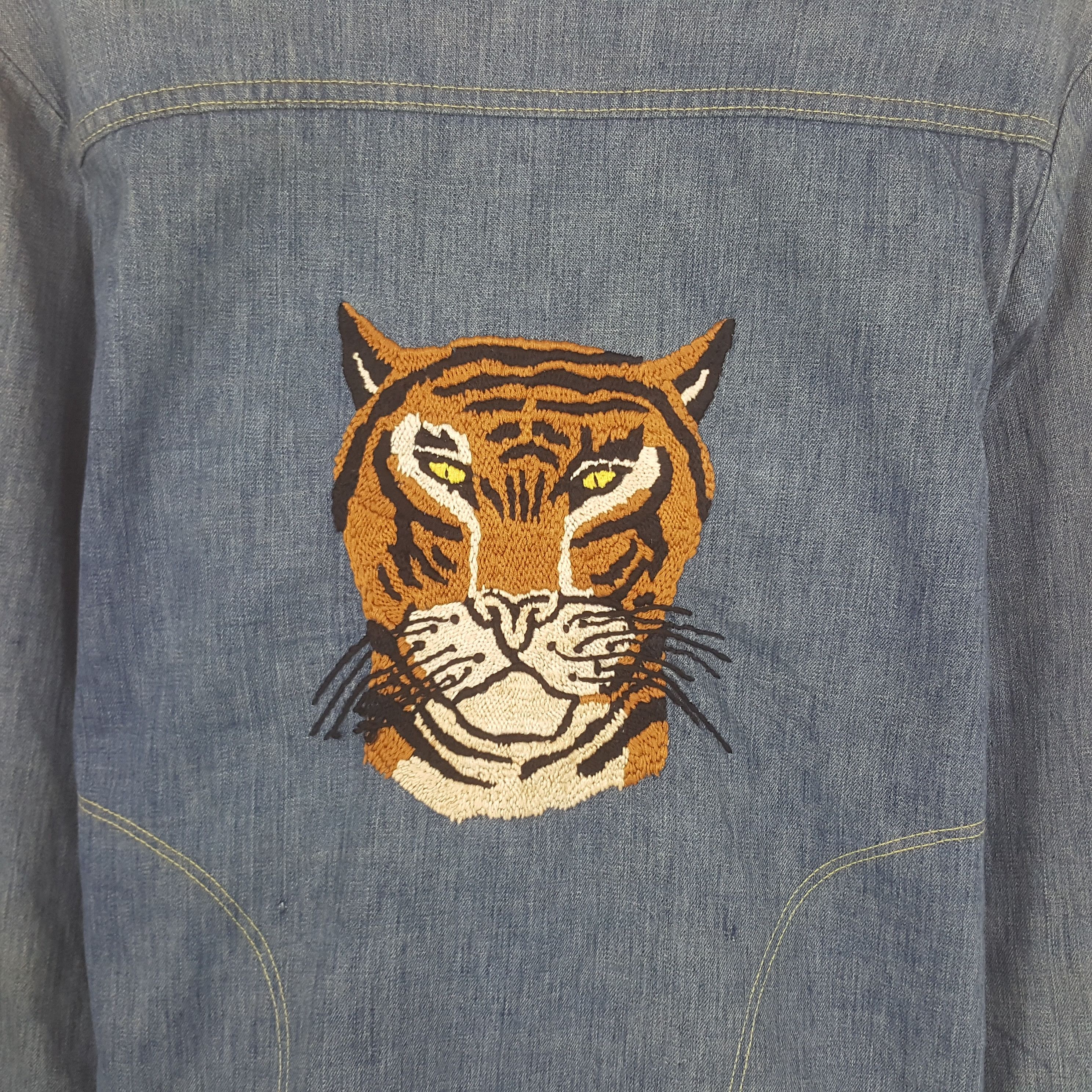 Japanese Brand Vintage Japanese Tiger Patch Denim Jacket Size US M / EU 48-50 / 2 - 2 Thumbnail