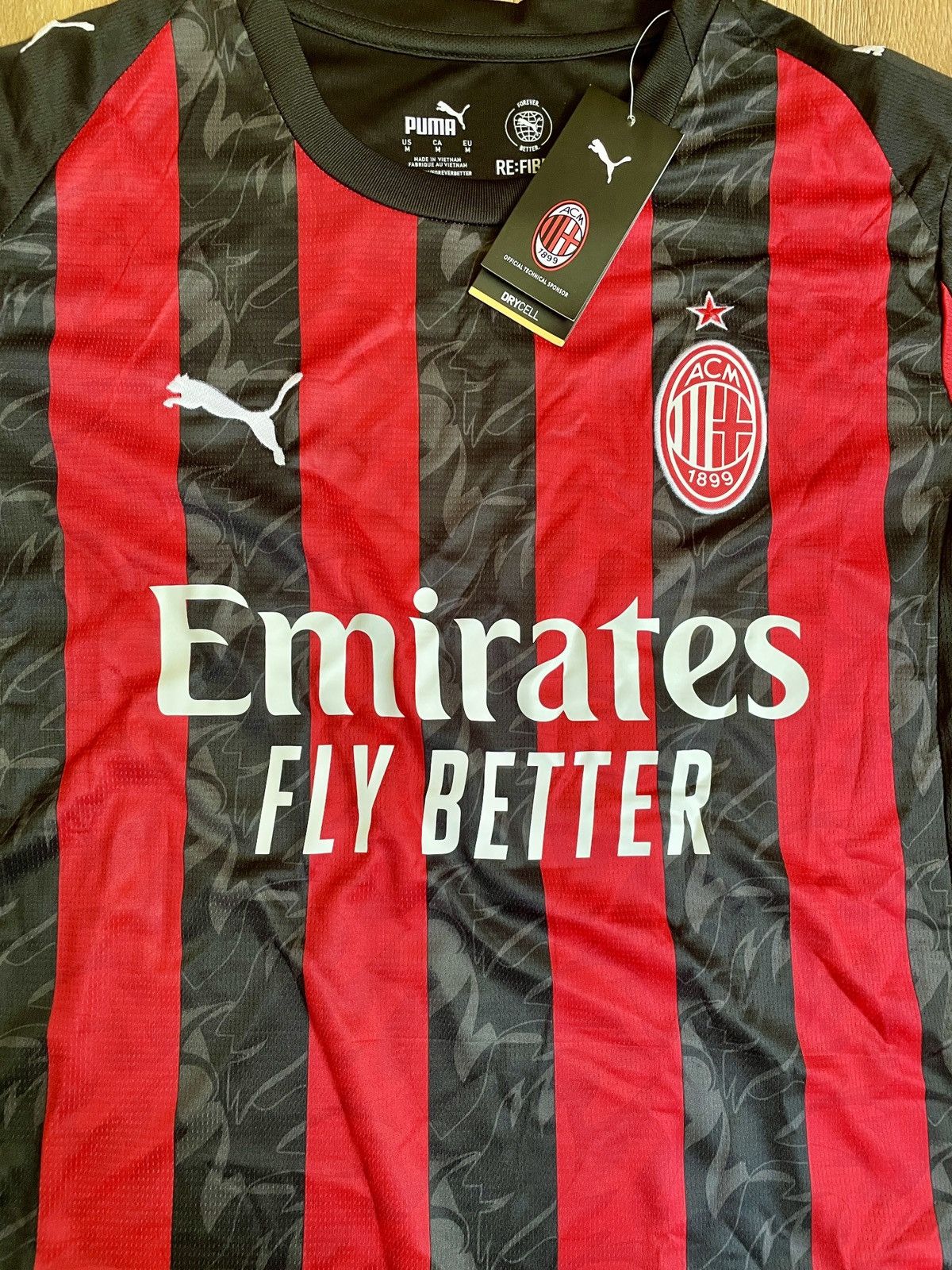 Vintage AC Milan Kit 25/26 Home Size US M / EU 48-50 / 2 - 3 Thumbnail