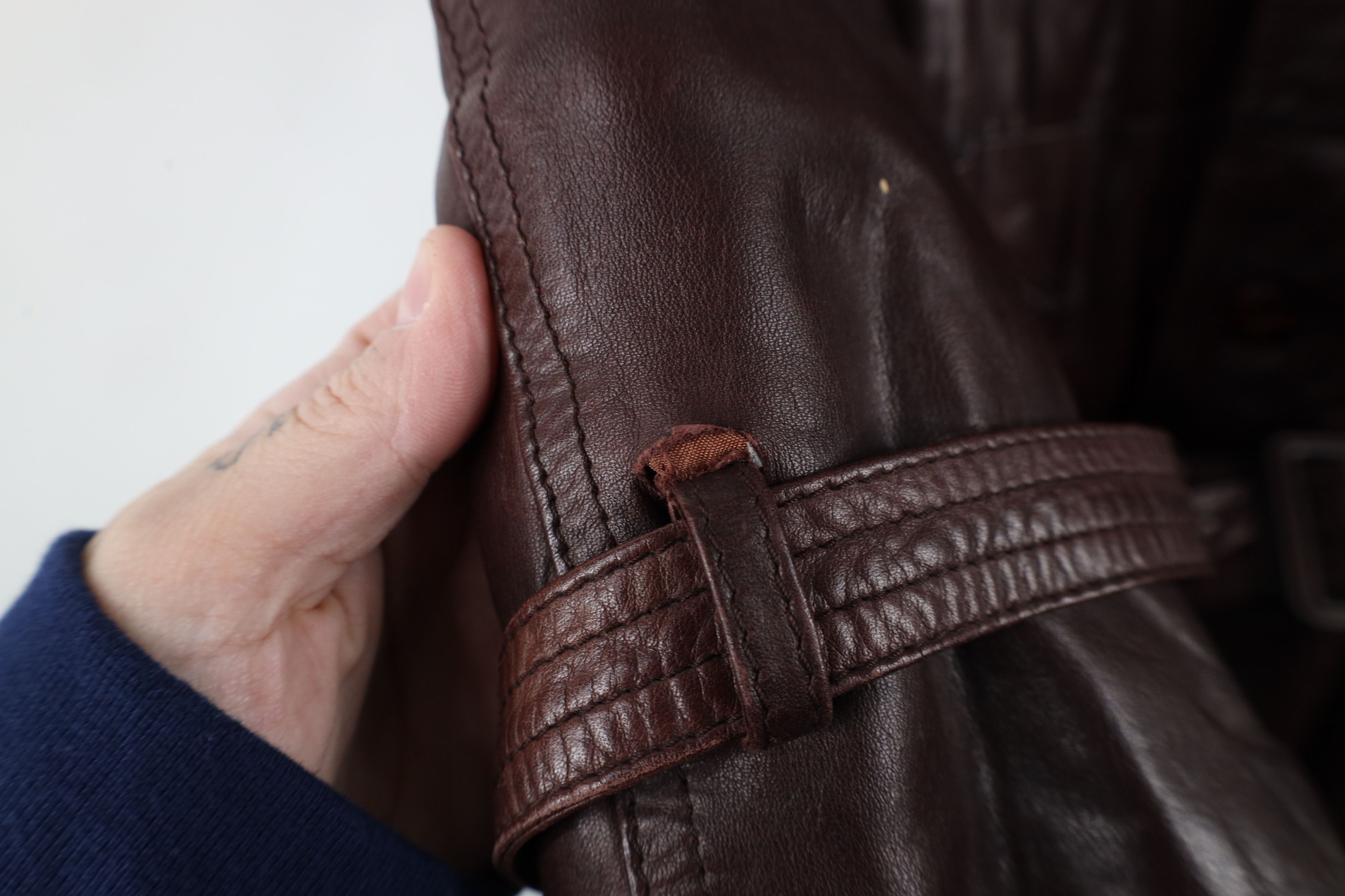 Vintage Vintage 70s Streetwear Belted Trench Coat Oxblood Red Size US XXL / EU 58 / 5 - 5 Thumbnail