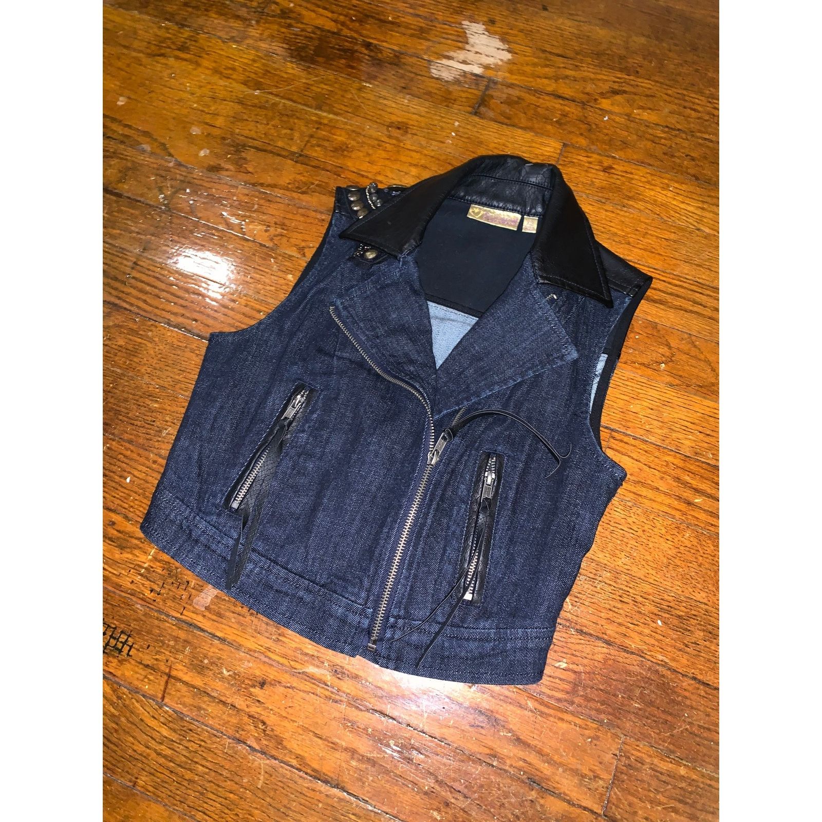 Vera Wang Vera Wang Moto Vest XS Denim Studded Faux Leather Zip Size XS / US 0-2 / IT 36-38 - 9 Thumbnail