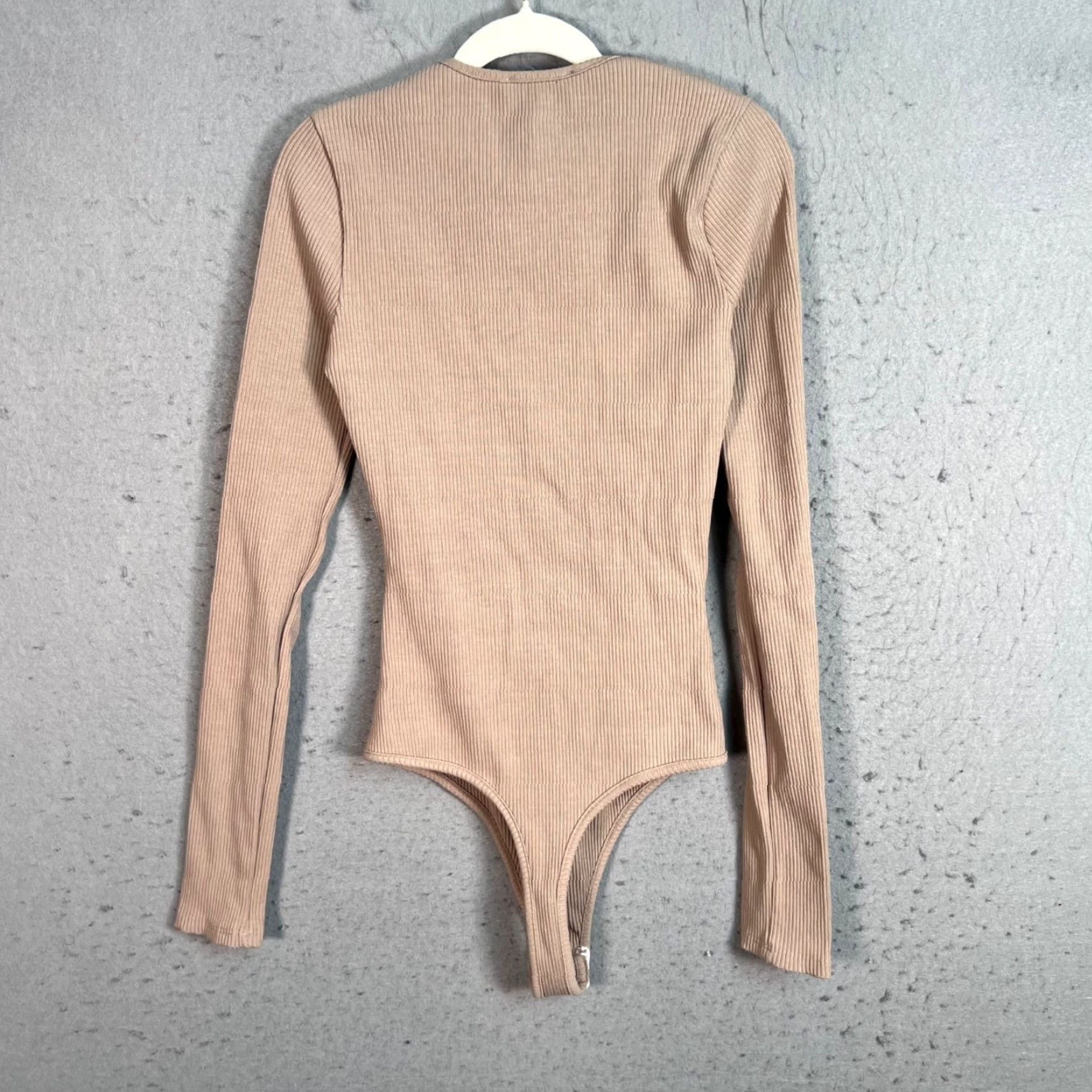 Fashion Nova Fashion Nova Long Sleeve Bodysuit Kim Out Cut Bodysuit Womens Size Small NEW! Size S / US 4 / IT 40 - 2 Thumbnail