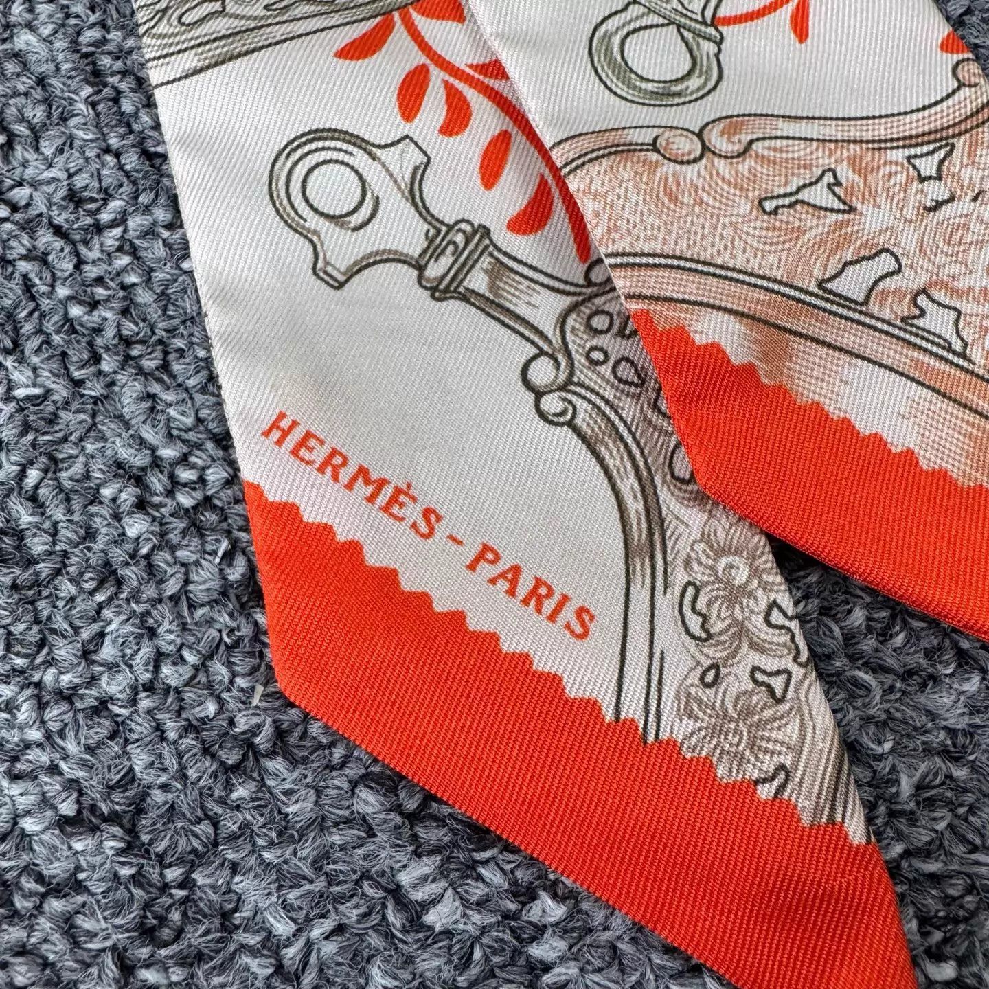 Hermes Hermes Twilly Scarf Mulberry Silk 99 New Classic Size ONE SIZE - 4 Thumbnail