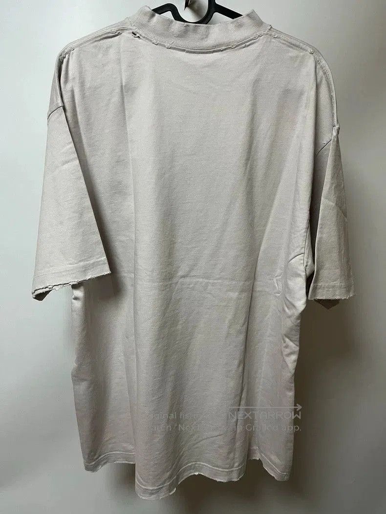 Balenciaga Balenciaga FW23 CD Print White T-shirt. Size US M / EU 48-50 / 2 - 2 Thumbnail