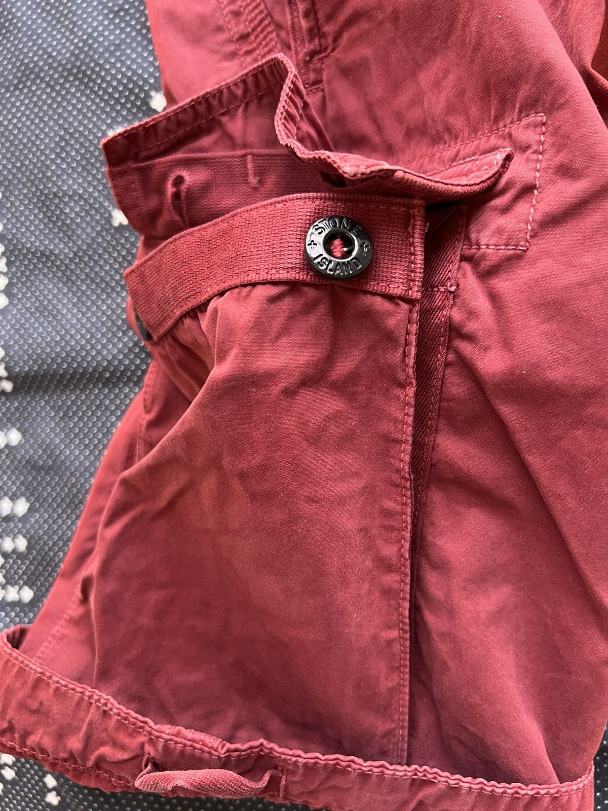Stone Island Stone Island Type SL Cargo Shorts Red W31 pants bricks Size US 31 - 10 Thumbnail