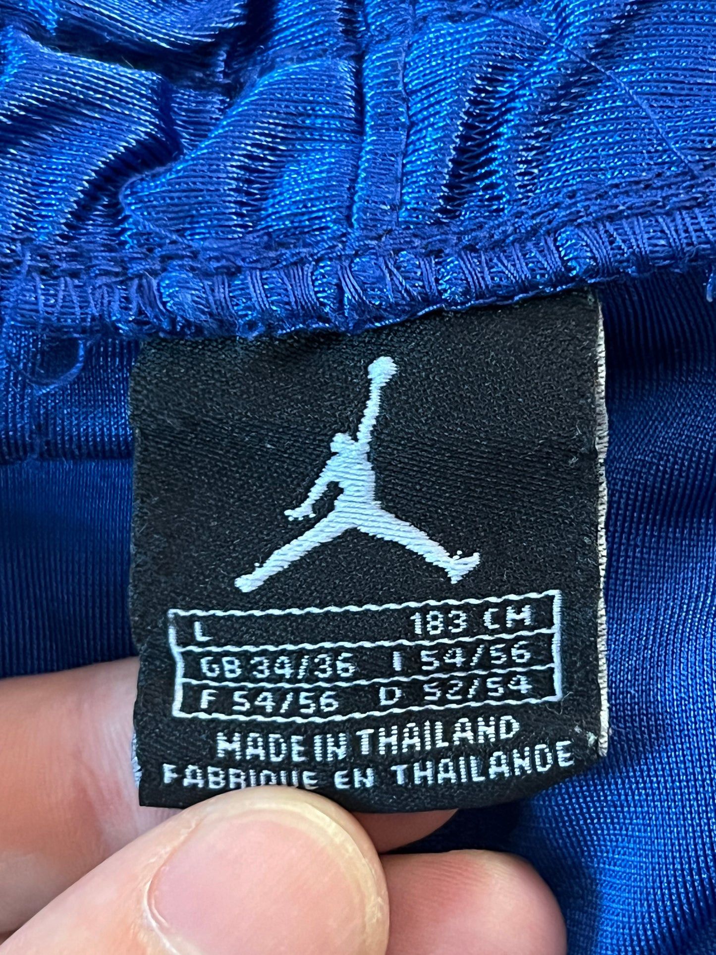 Vintage Air Jordan Jersey Suit Men's Basketball Tee & Sport Shorts Size US L / EU 52-54 / 3 - 10 Thumbnail