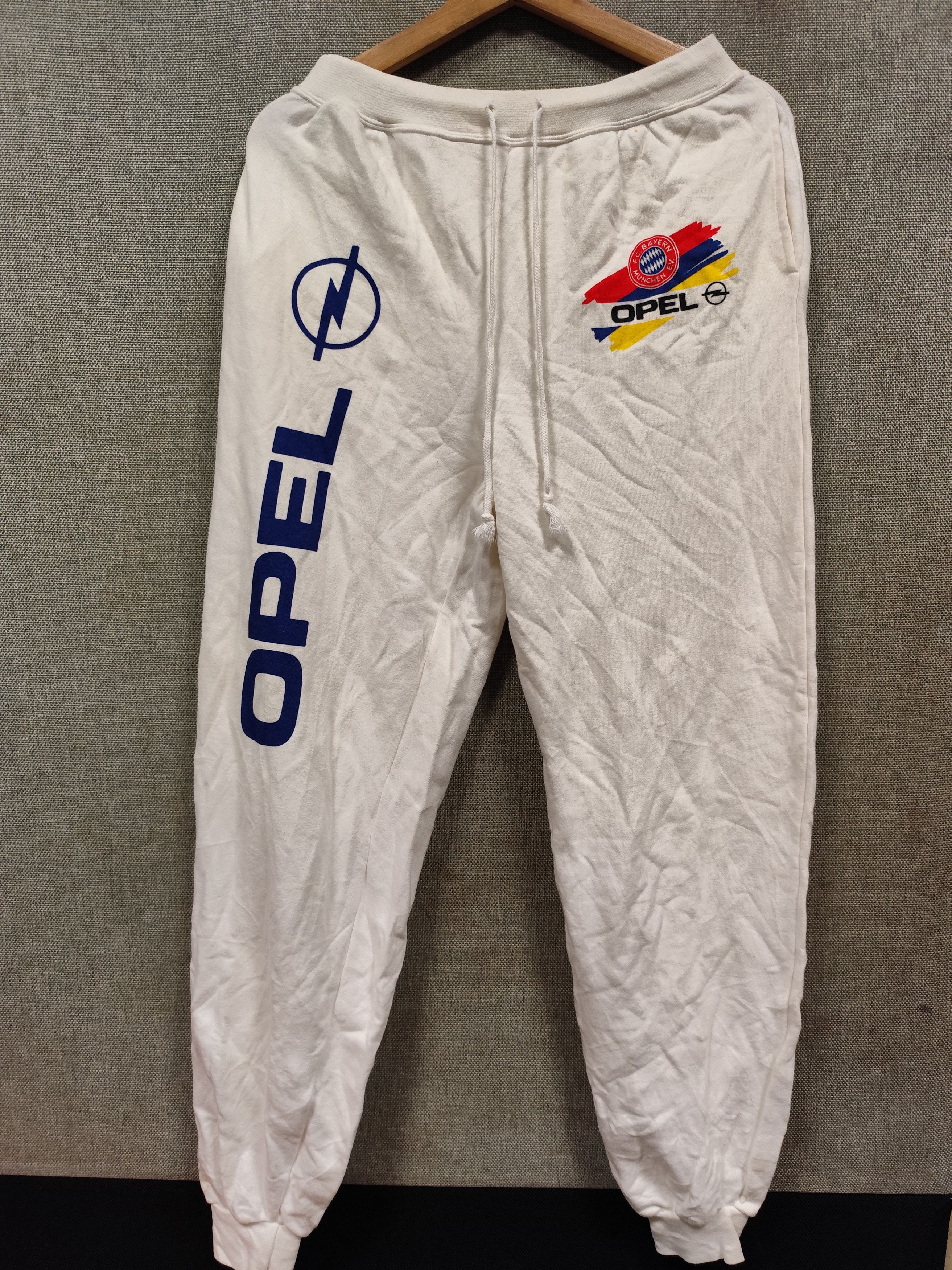 Vintage vintage opel fc bayern munchen jogger pants Size US 30 / EU 46 - 1 Thumbnail