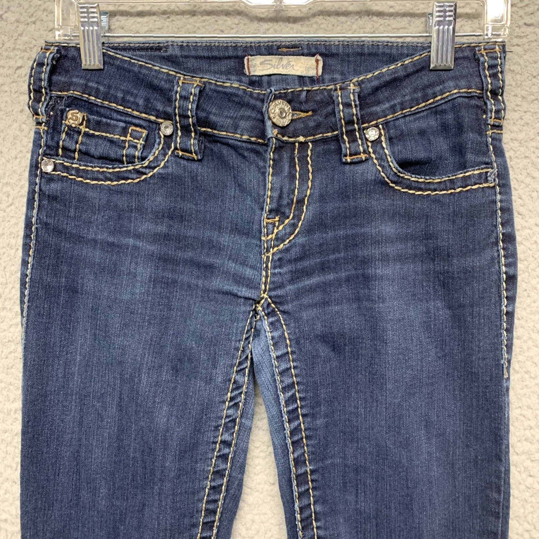 Silver Jeans Co. Silver Jeans Juniors Jeans Slim 27x31 Blue Denim 5-Pocket Gem Accents Thick Gold Stitching Womens/Teens Size 27" / US 4 / IT 40 - 2 Thumbnail