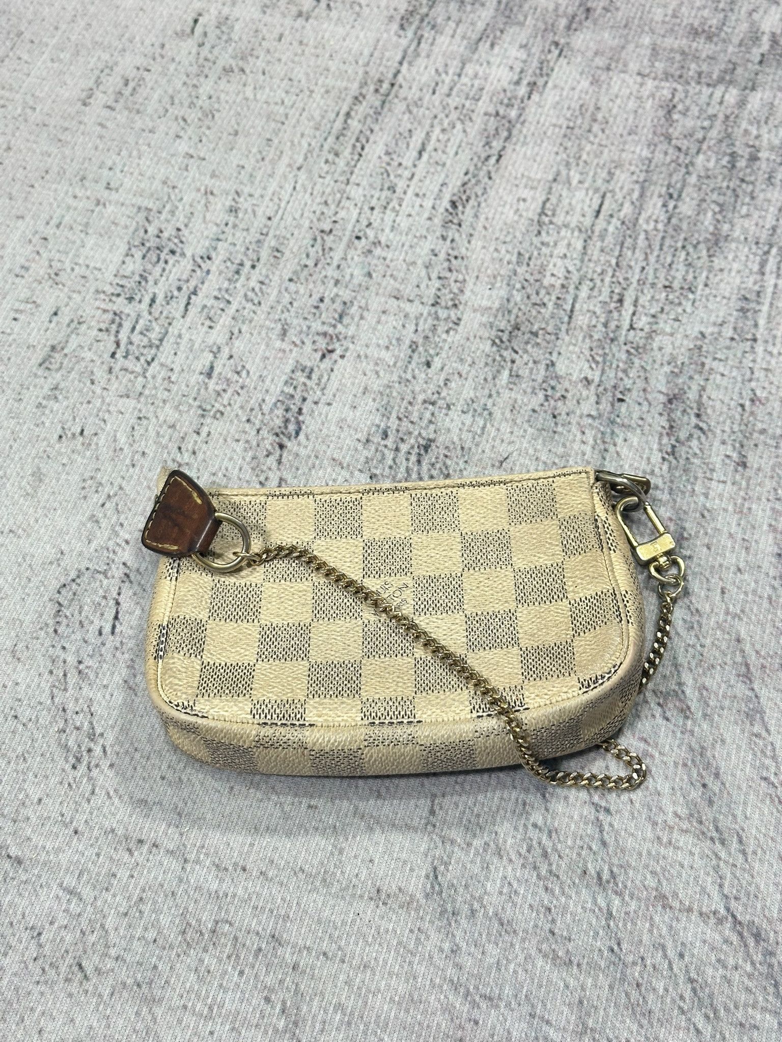 Louis Vuitton Louis Vuitton Chain Mini Bag Pochette Damier Azur Vintage Size ONE SIZE - 3 Thumbnail