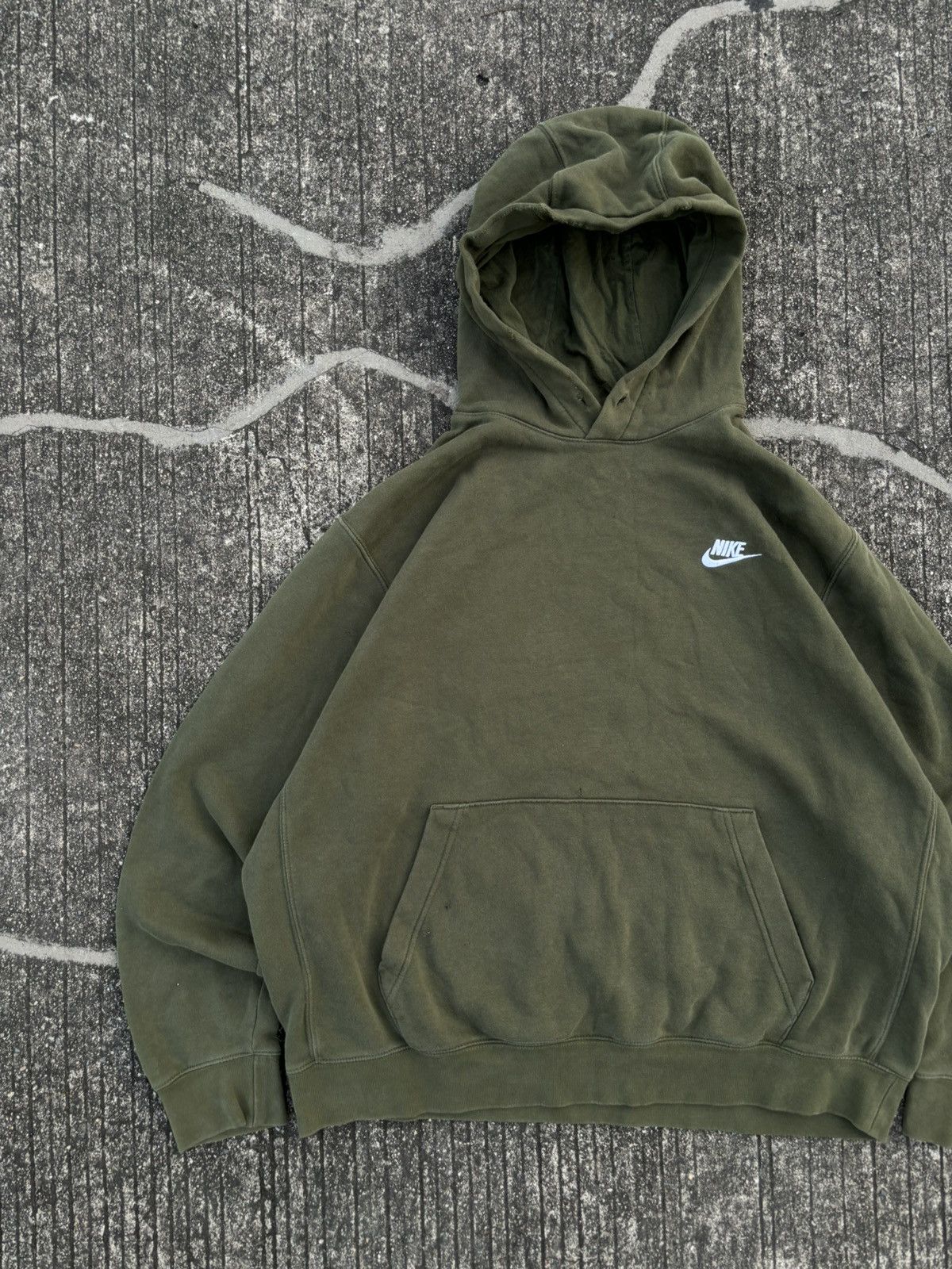 Nike Vintage Nike Logo Green Army Hoodie Size US XL / EU 56 / 4 - 3 Thumbnail