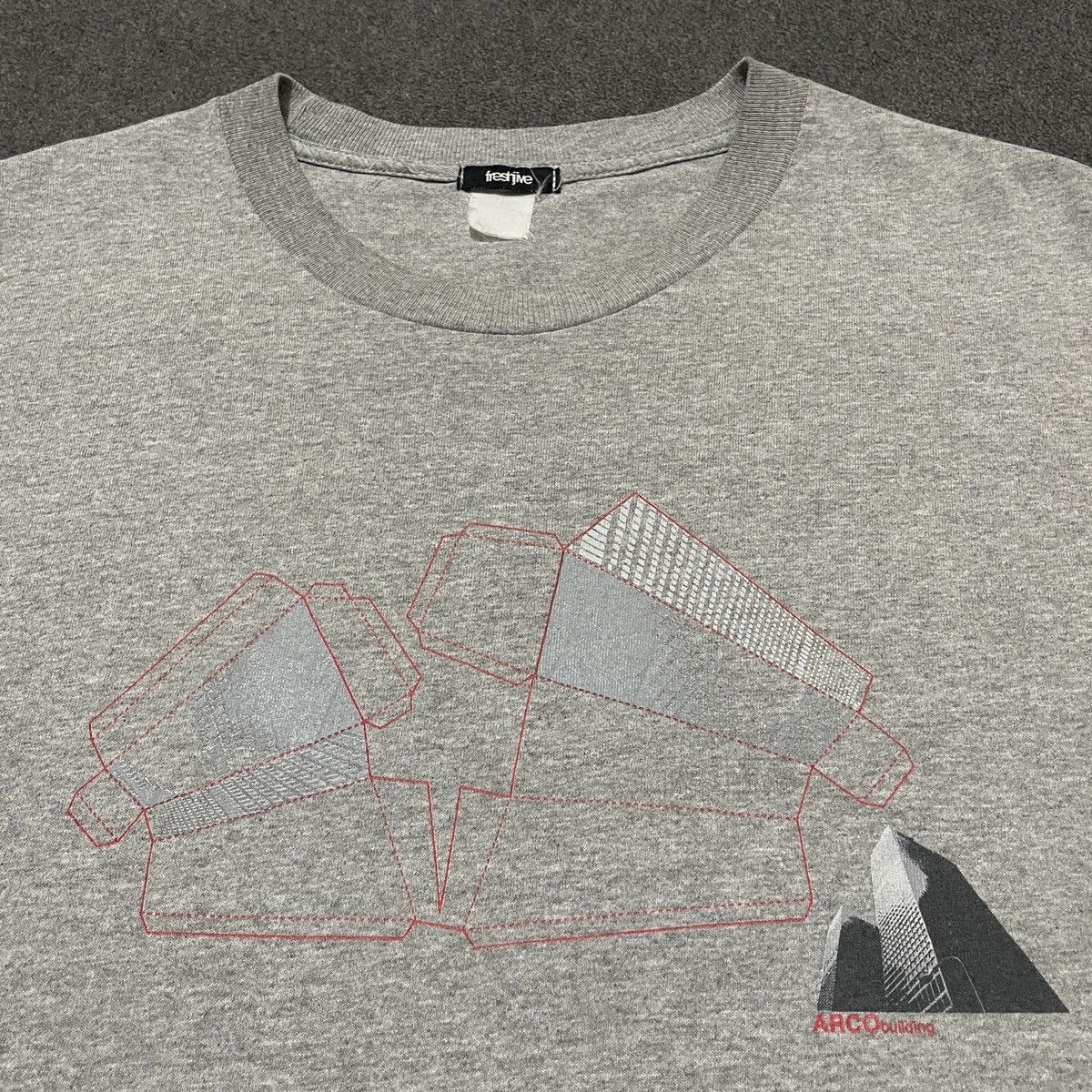 Freshjive Vintage Freshjive Skateboard ARCObuilding T-shirt Size US L / EU 52-54 / 3 - 2 Thumbnail