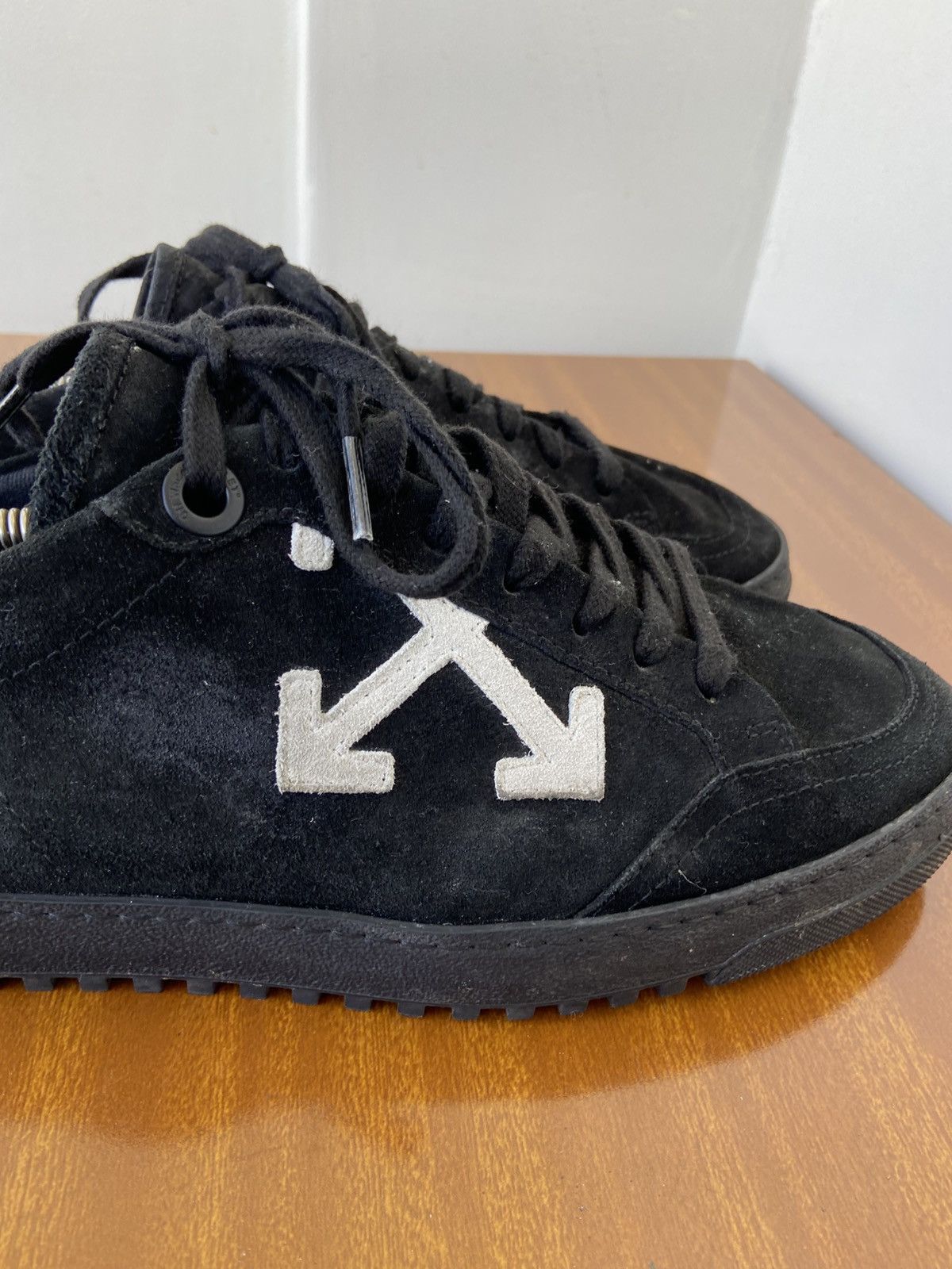 Off-White Off-white Size US 10 / EU 43 - 7 Thumbnail