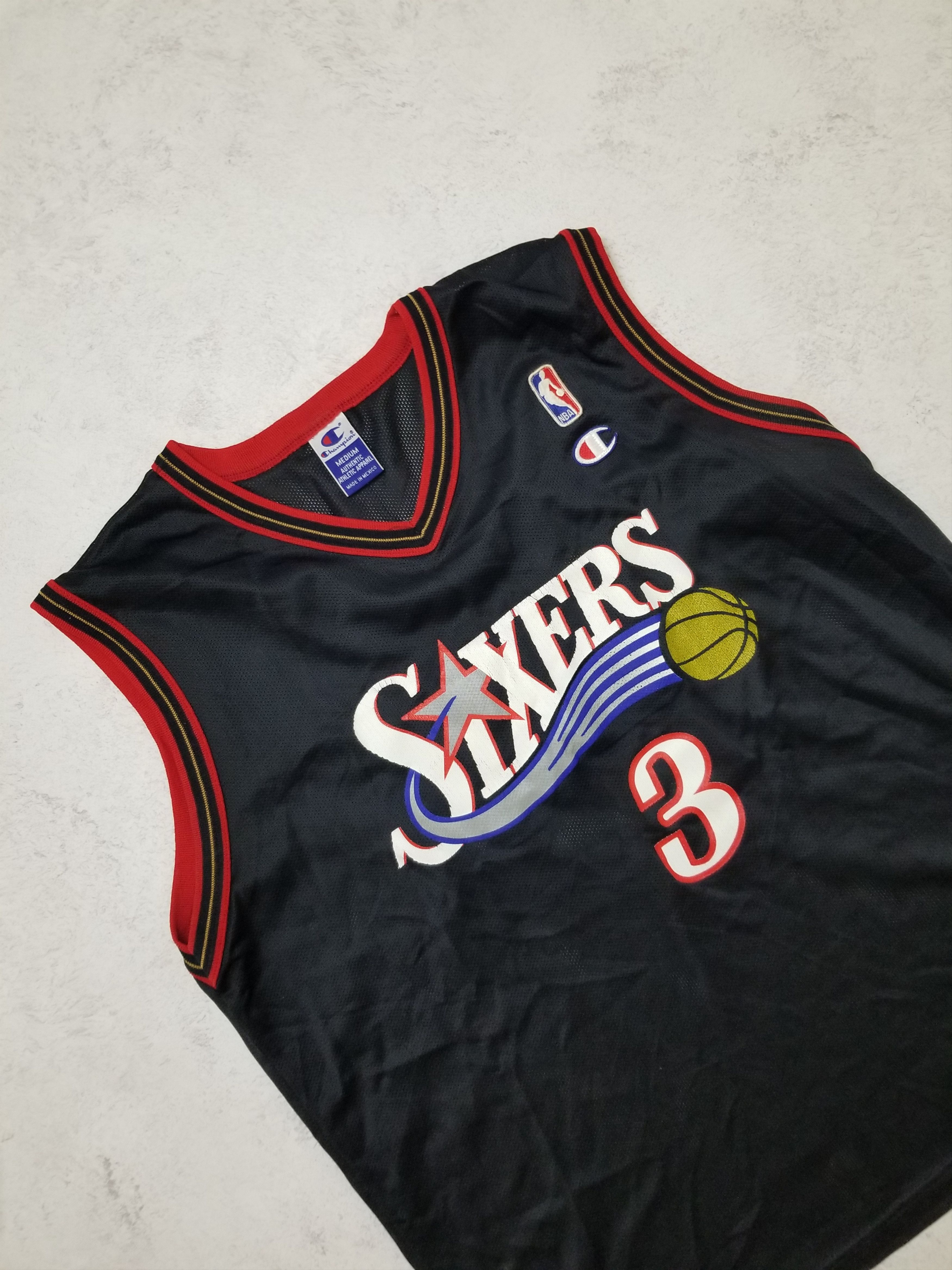 Champion Vintage NBA Philadelphia 76ers Allen Iverson Jersey Size 40 Size US L / EU 52-54 / 3 - 9 Thumbnail