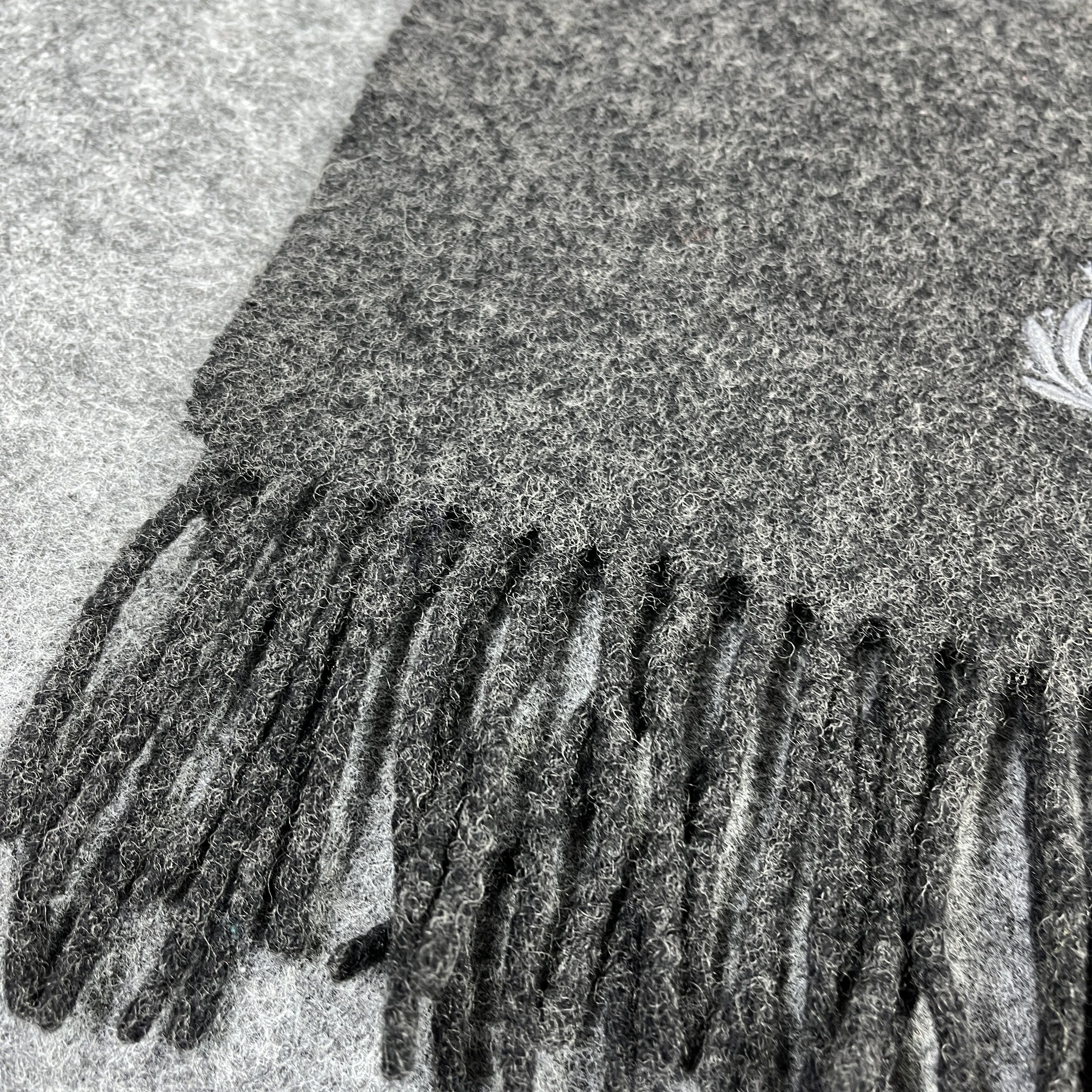 Vintage Vintage Fendi Scarf / Muffler / Neckwear T914 Size ONE SIZE - 7 Thumbnail