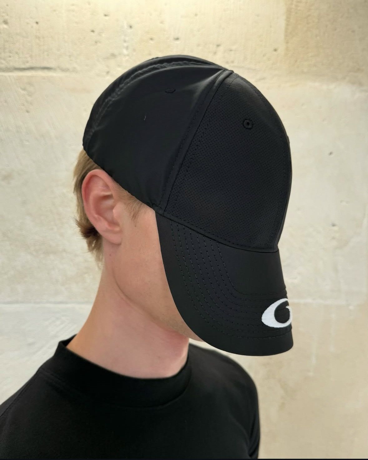 Balenciaga BALENCIAGA LOOP INFINITY MASK CAP Size ONE SIZE - 1 Thumbnail