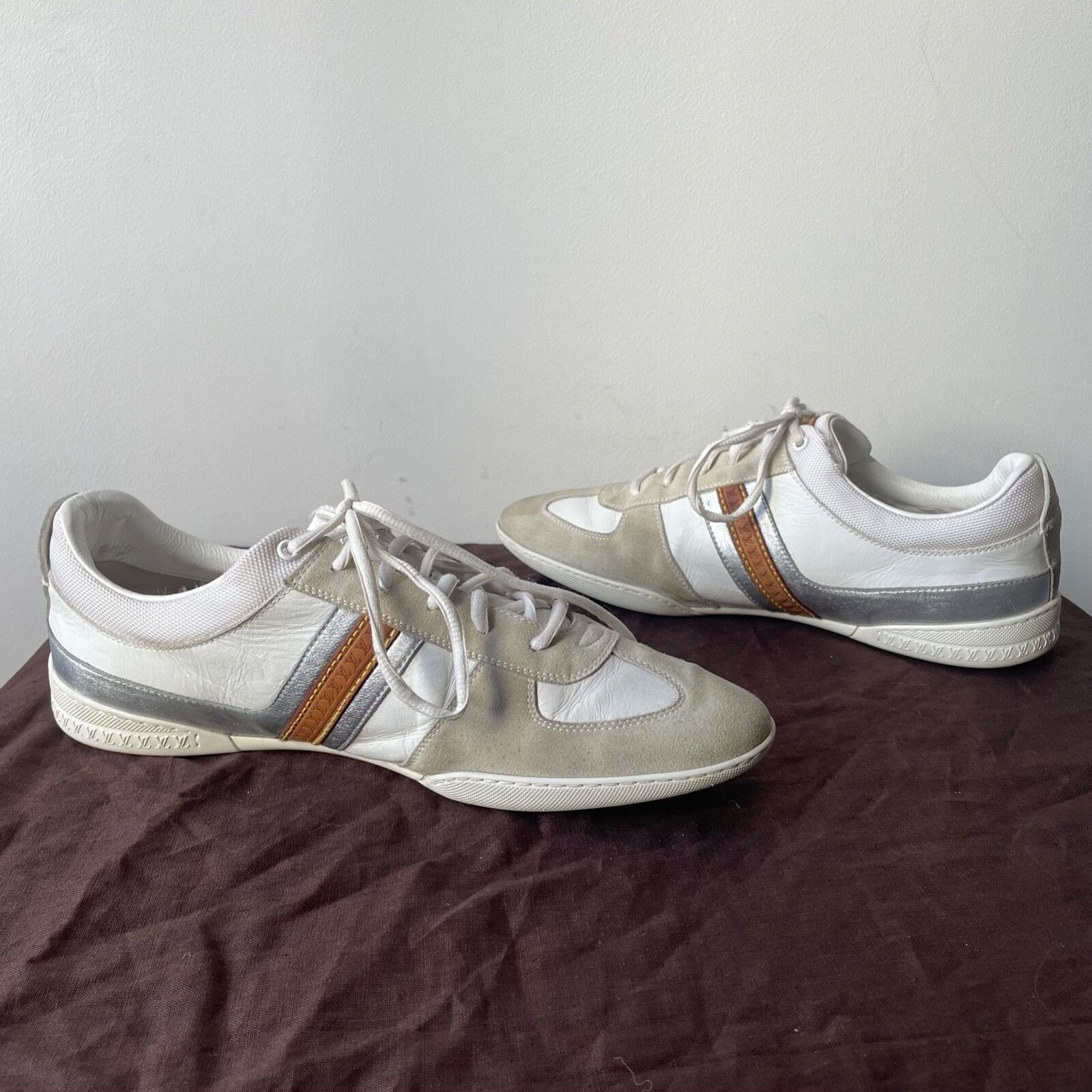 Louis Vuitton Louis Vuitton Leather Sneakers 8950AC Size US 9 / EU 42 - 3 Thumbnail