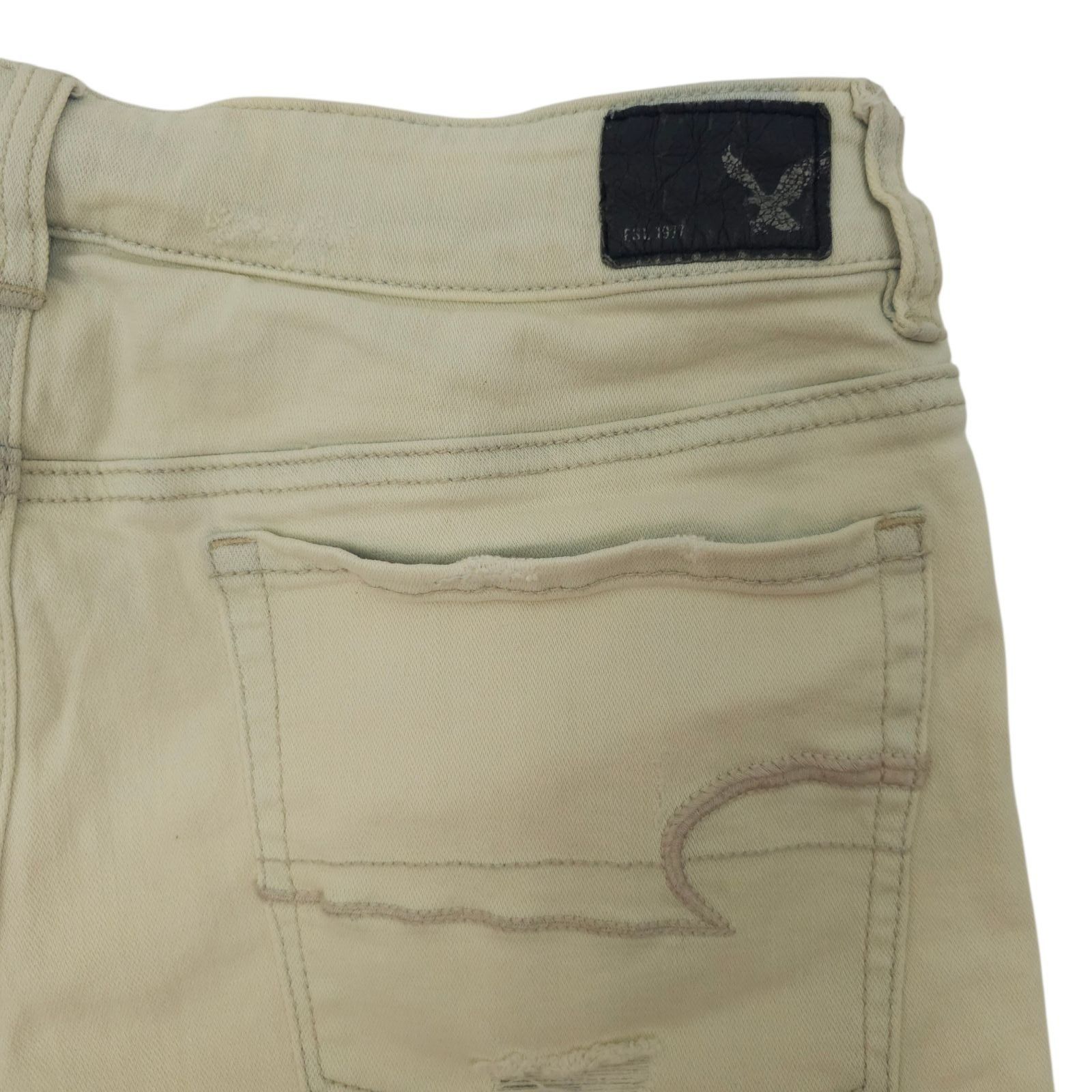 American Eagle Outfitters American Eagle Super Stretch Hi-Rise Shortie 12 Bleached Size 34" / US 12 / IT 48 - 16 Thumbnail