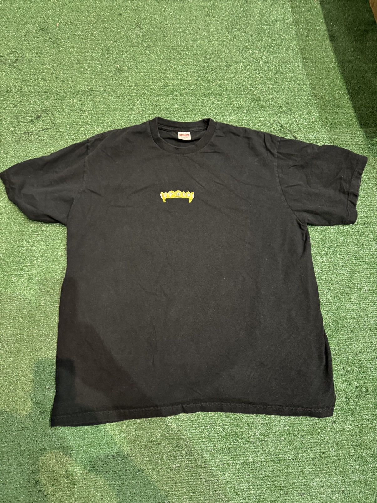 Supreme Supreme SS19 Gold Fangs Tee Size US XL / EU 56 / 4 - 1 Thumbnail