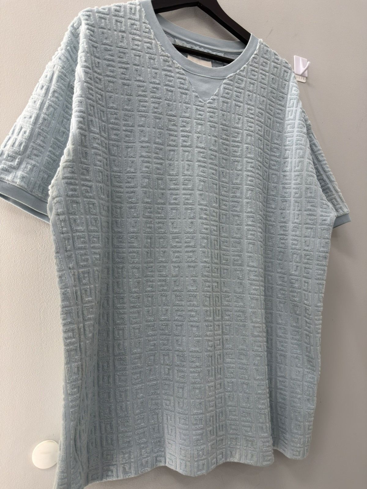 Givenchy Givenchy 4G Motif Towel T Shirt Light Blue Size US L / EU 52-54 / 3 - 3 Thumbnail