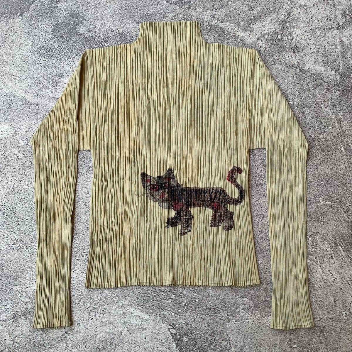 Aw1998 Pleats Please Tiger cat Shirt