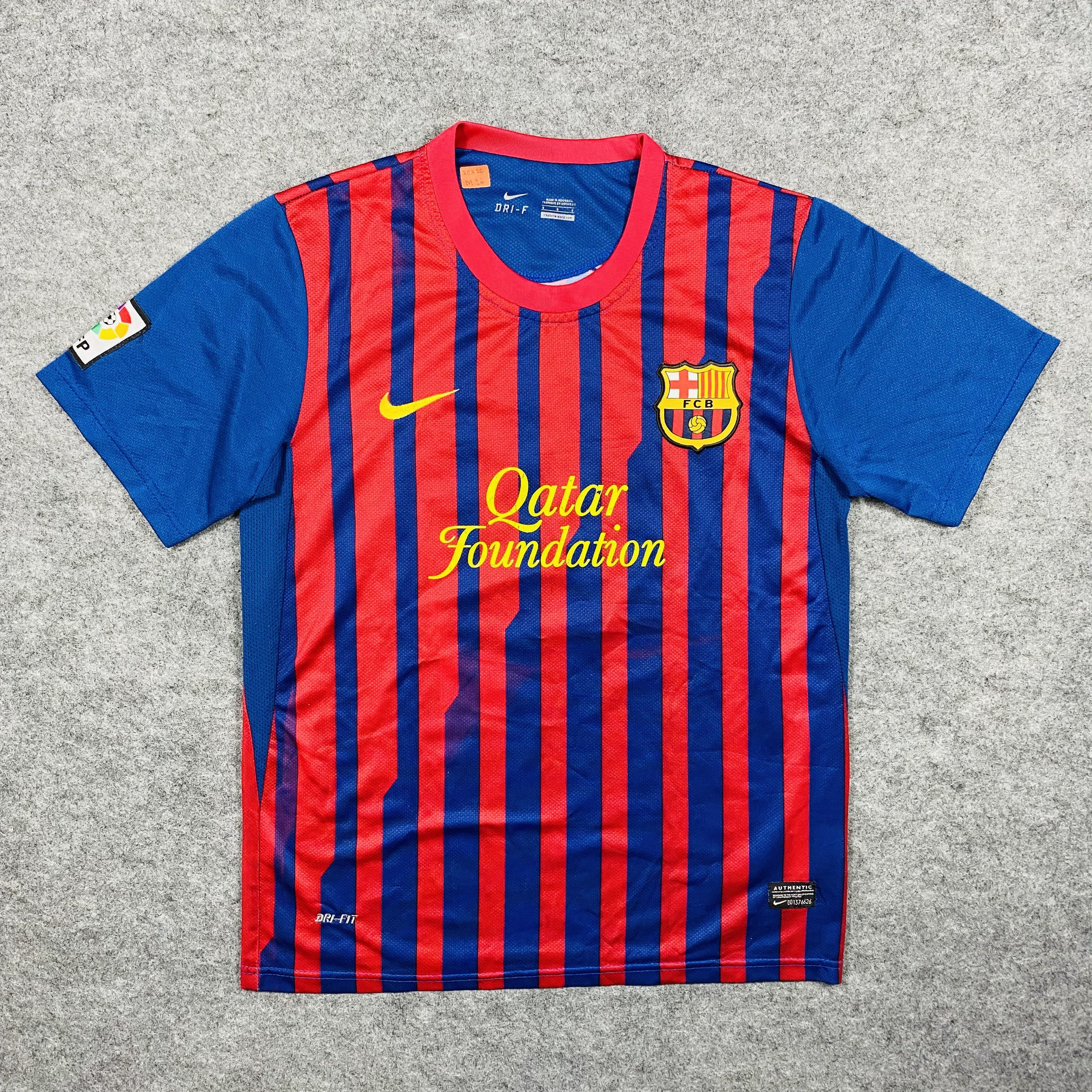 Nike Nike Barcelona Qatar Foundation Home Jersey Messi 10-M026 Size US S / EU 44-46 / 1 - 2 Thumbnail