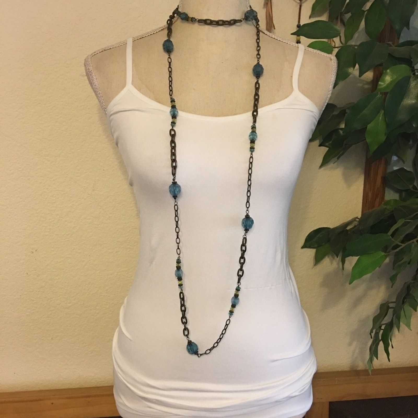 Vintage Vintage crackle glass bead brass tone necklace Size ONE SIZE - 4 Thumbnail