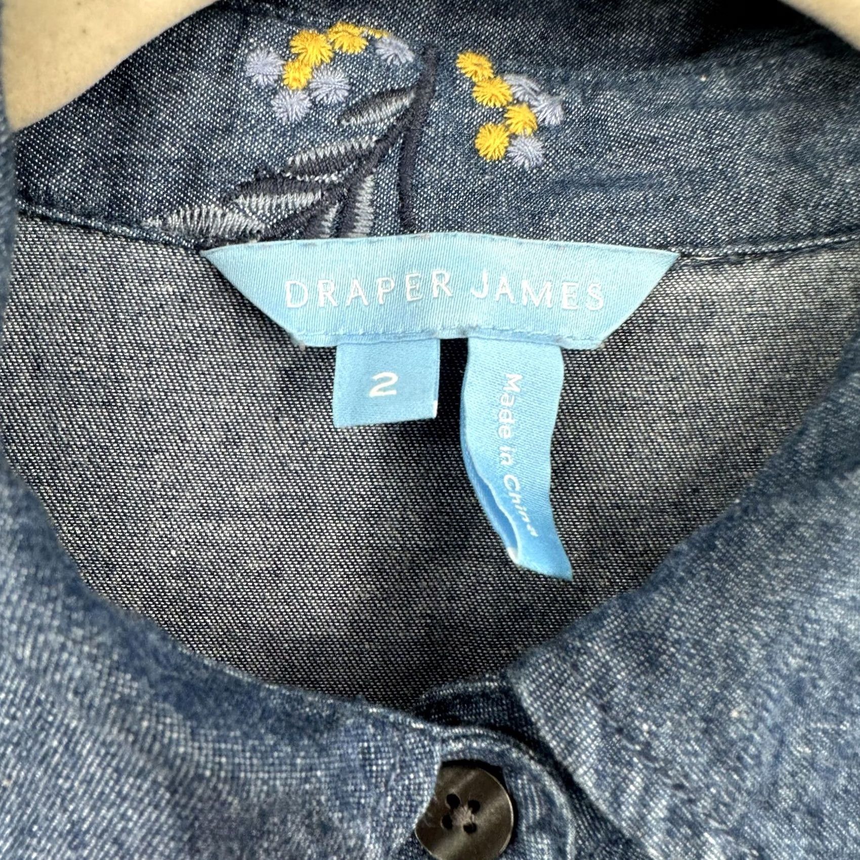 Vintage Draper James Dress Womens 2 Blue Denim Chambray Embroidered Floral Button Front Shirt Dress Size XS / US 0-2 / IT 36-38 - 3 Thumbnail