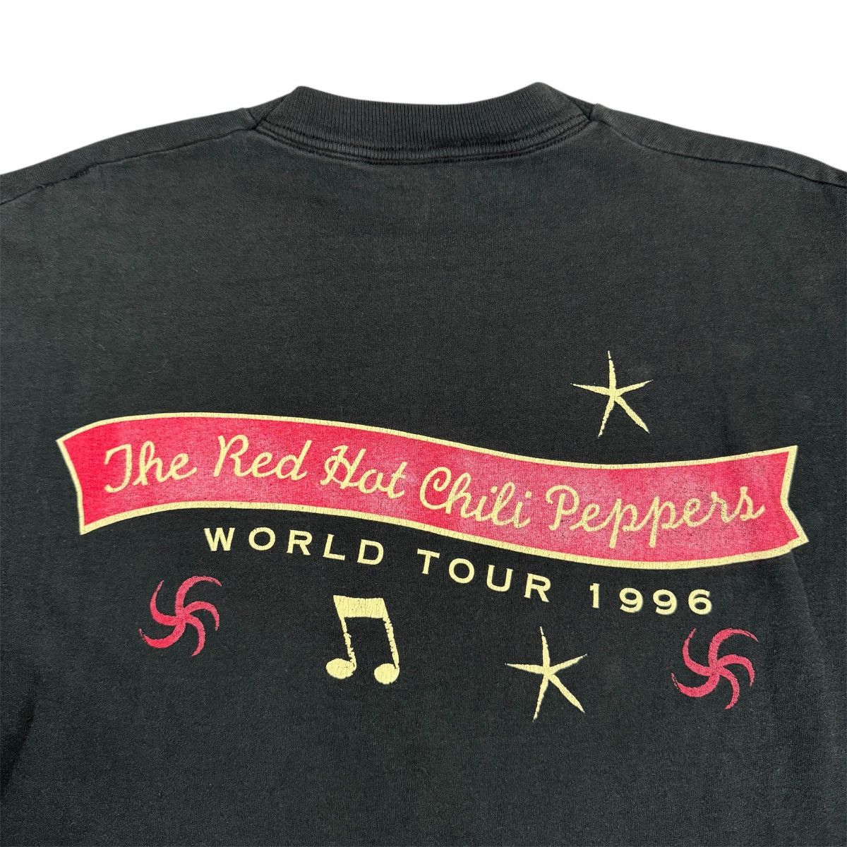 Band Tees 1996 90s Red Hot Chili Peppers "One Hot Minute" Longsleeve Size US XL / EU 56 / 4 - 7 Thumbnail