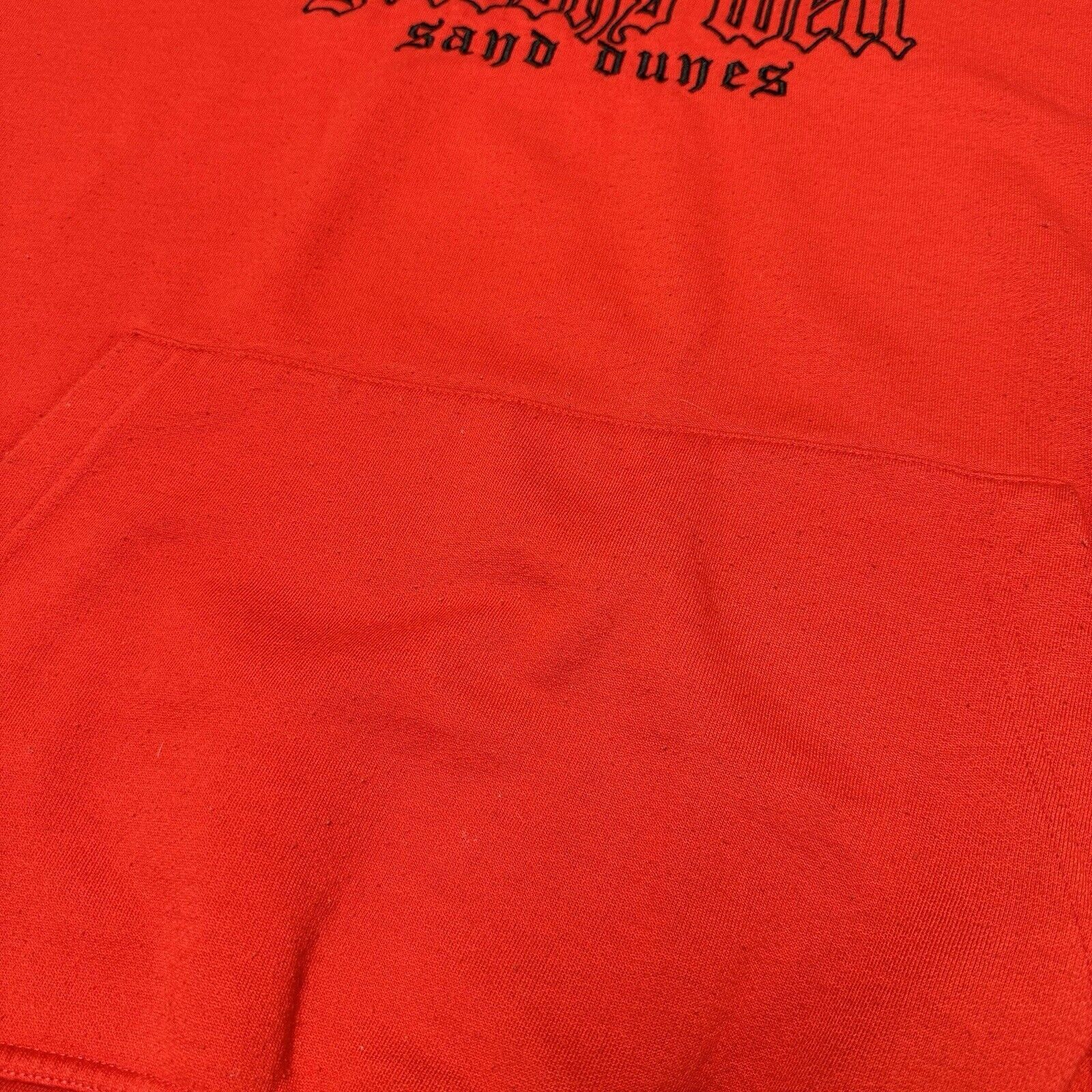 Vintage Vintage Gordon Well Sand Dunes Hoodie Mens 2XL Red Embroider Size US XXL / EU 58 / 5 - 6 Thumbnail