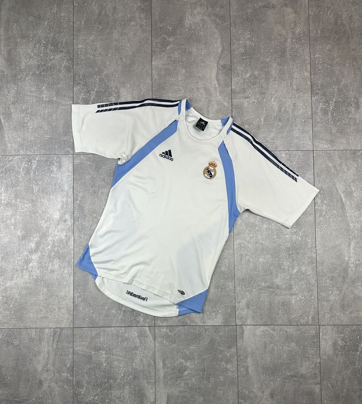 Adidas Adidas Real Madrid 2005/6 Home Training Soccer Jersey Size US S / EU 44-46 / 1 - 2 Thumbnail