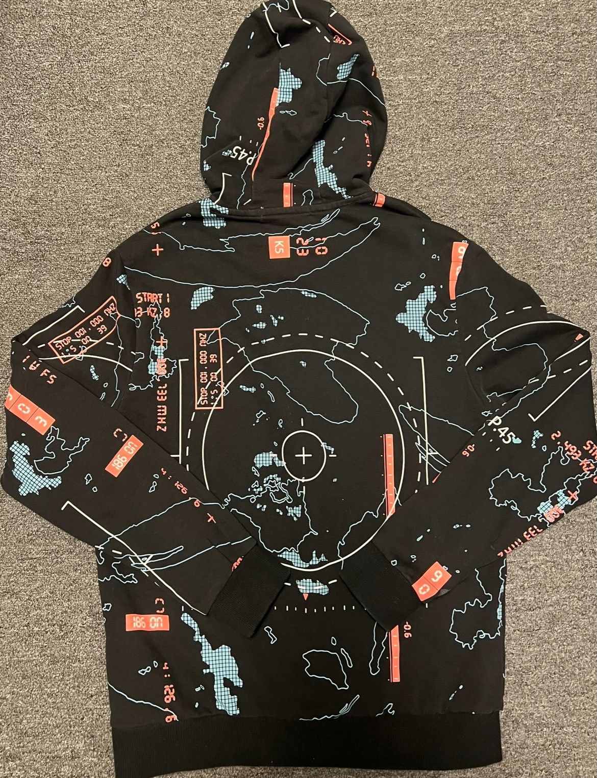 Other Fairwhale Watch Coordinates Hoodie size Medium Size US M / EU 48-50 / 2 - 2 Thumbnail